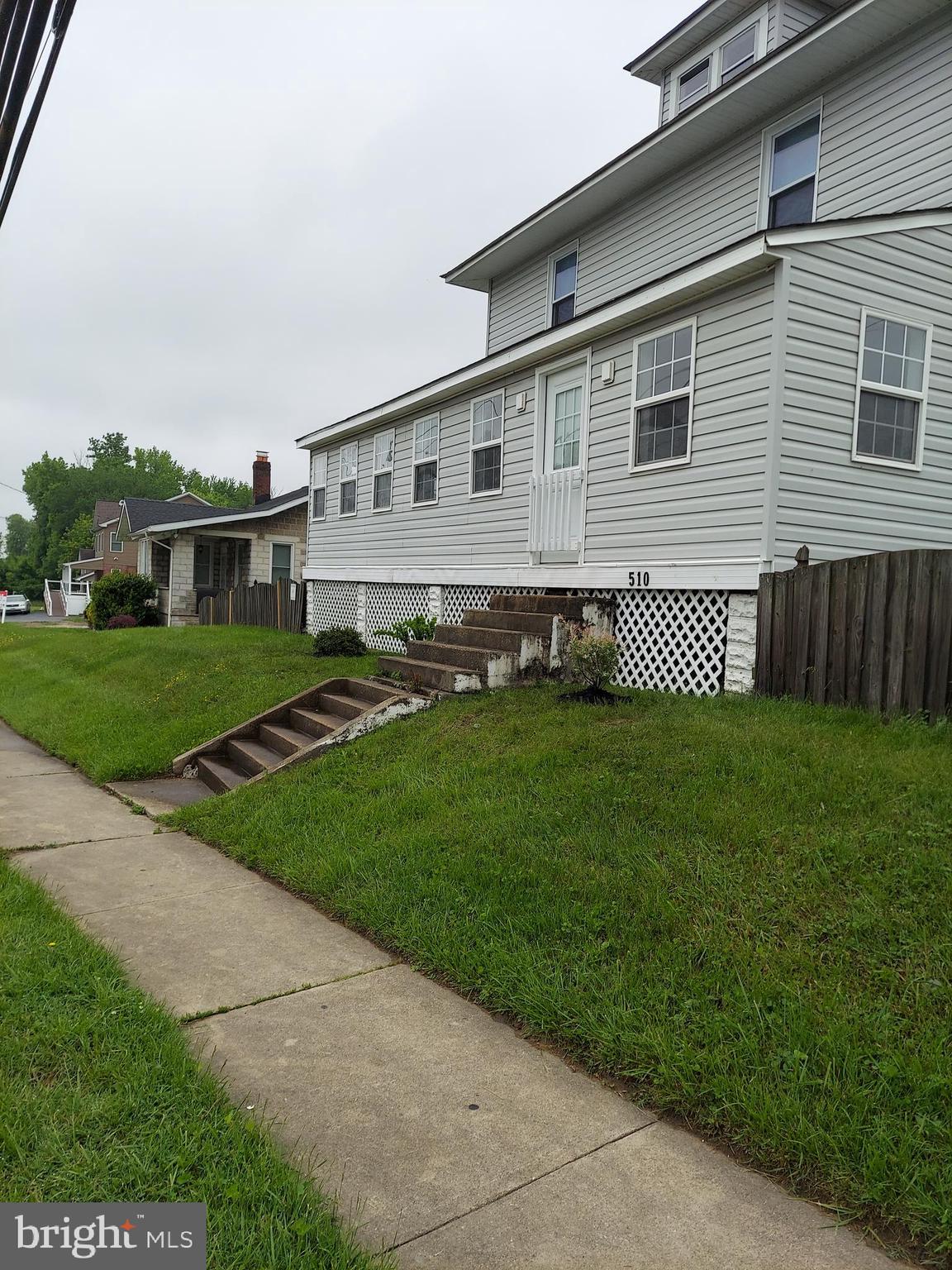 MIDDLE RIVER - Residential