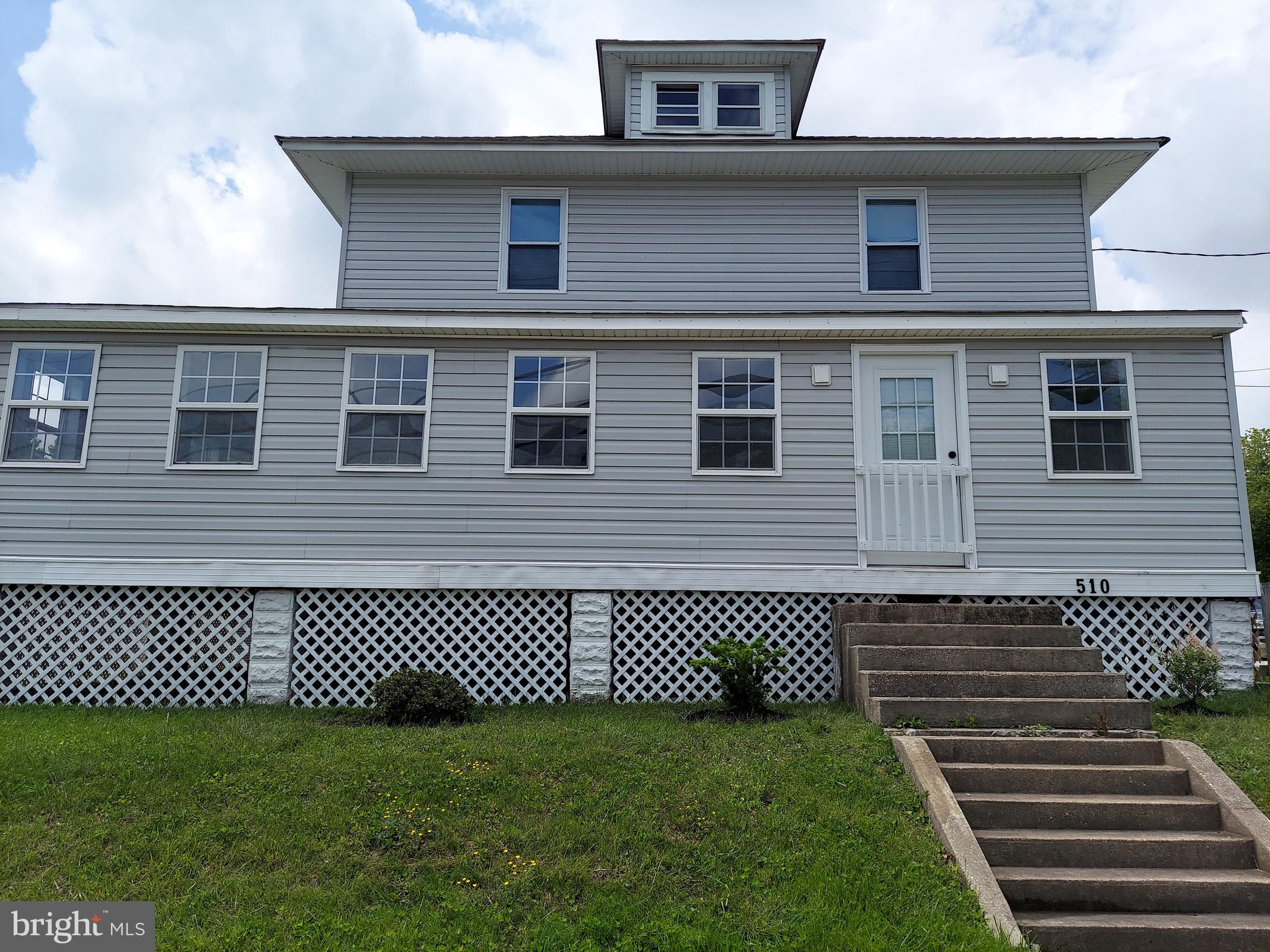 MIDDLE RIVER - Residential