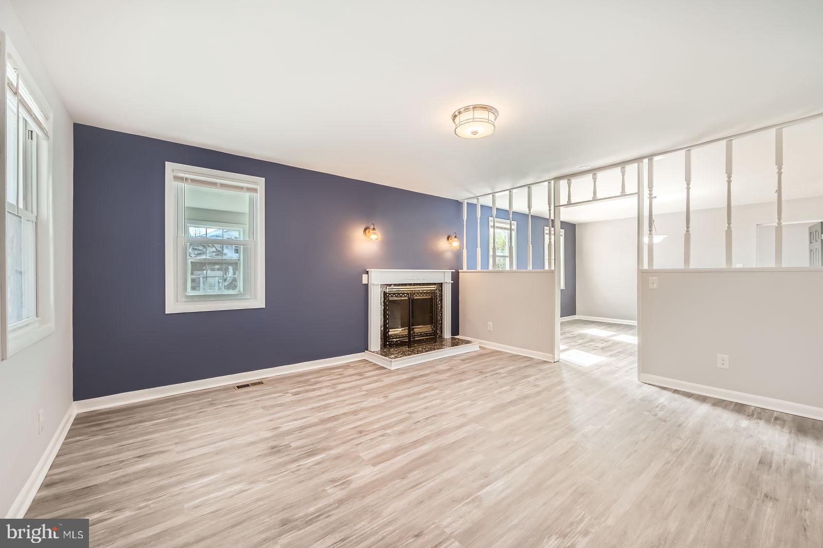 MIDDLE RIVER - Residential