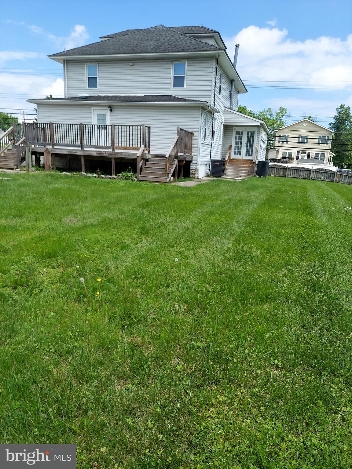 MIDDLE RIVER - Residential