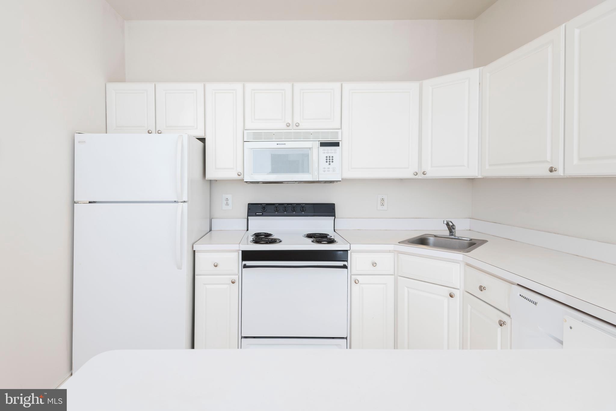 WASHINGTON SQ WEST - Residential Lease