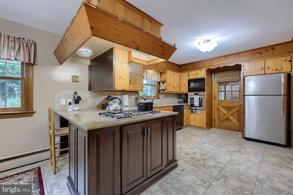 Photo of 149 ROOSEVELT BLVD, LANCASTER, PA 17601 (MLS # PALA2036346)