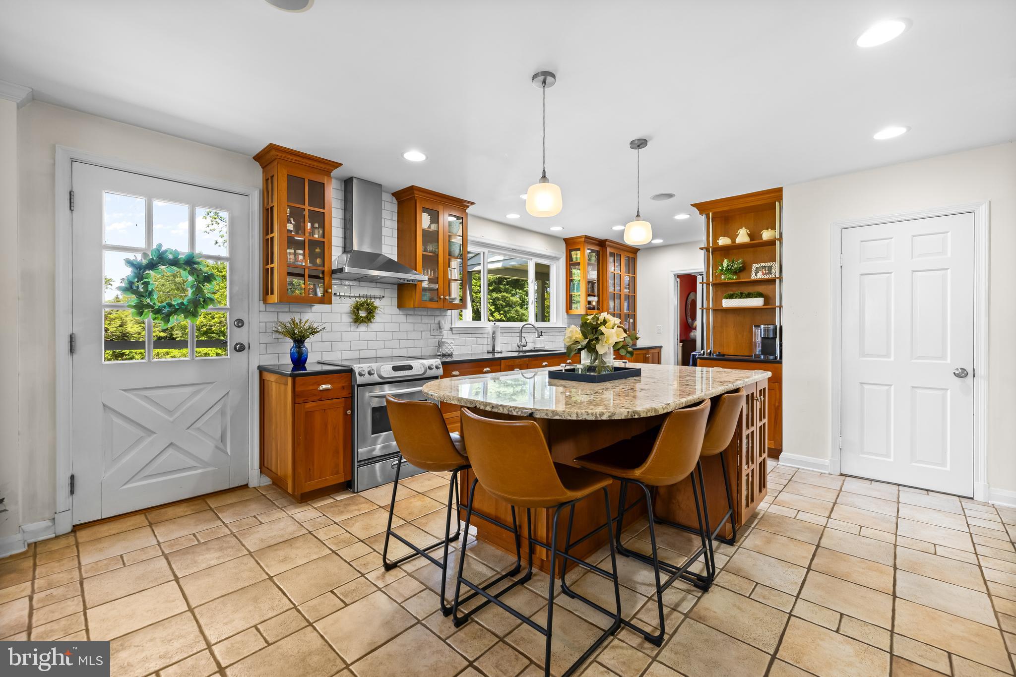 SUMMER HILL - Residential