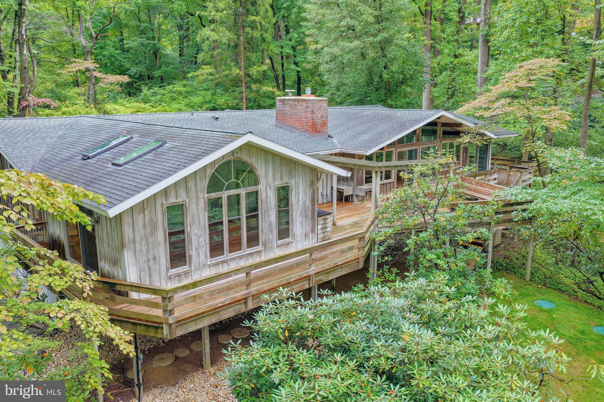 117 S SPRING VALLEY ROAD