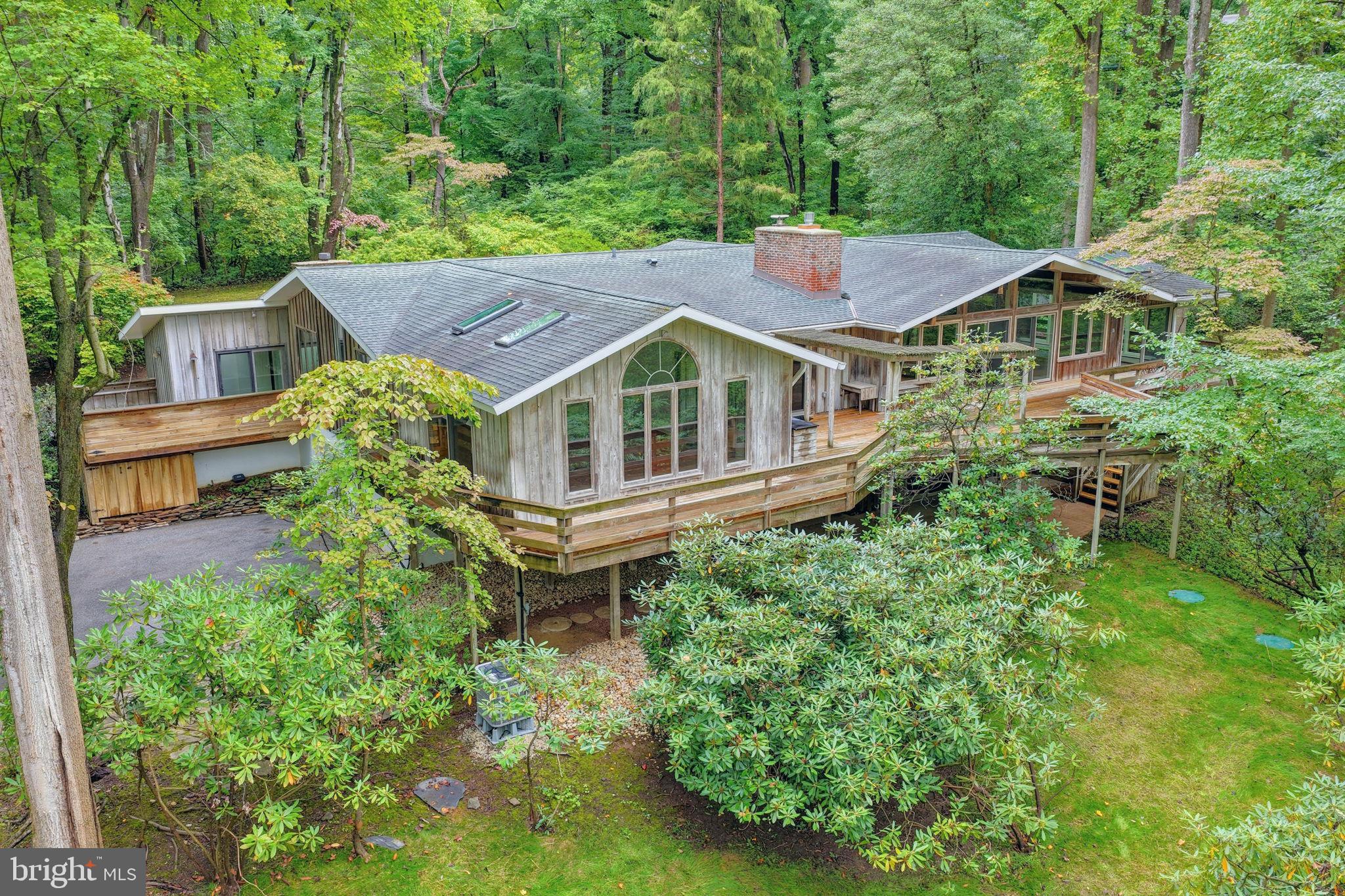 117 S SPRING VALLEY ROAD