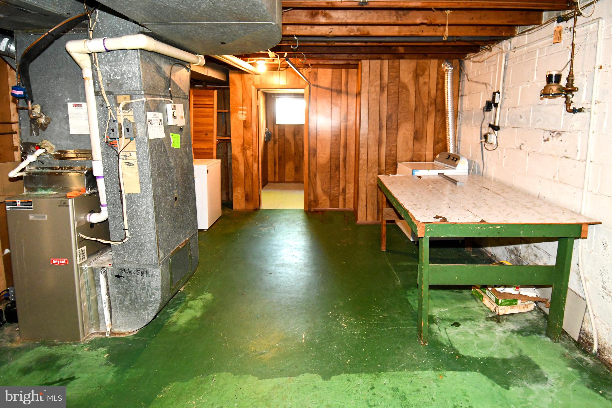 BRIANWOODS - Residential Lease