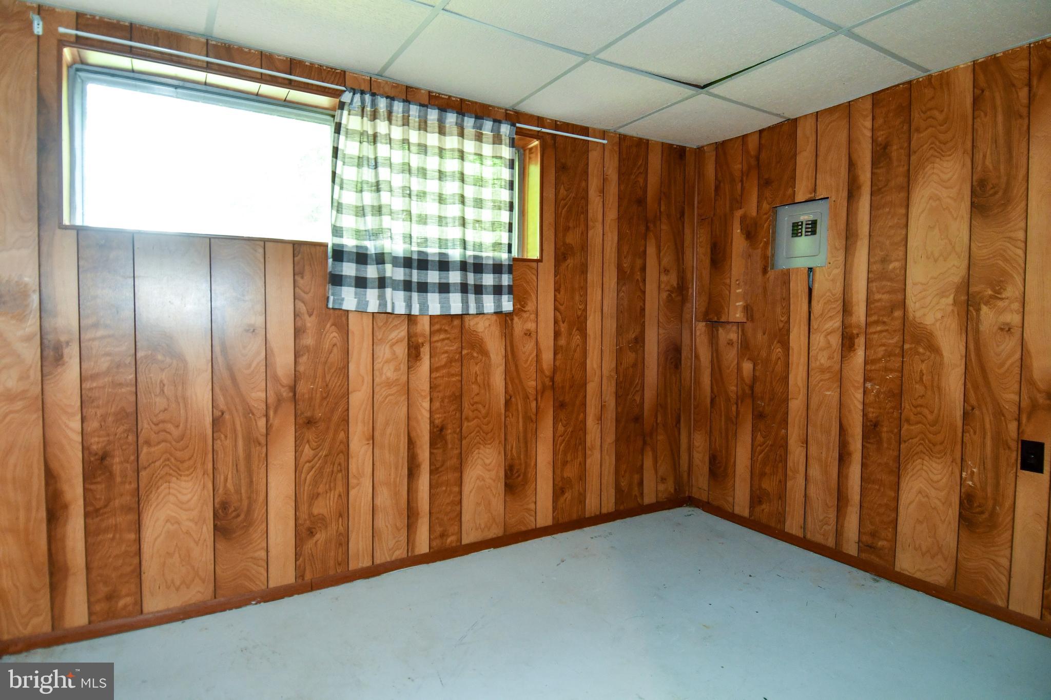 BRIANWOODS - Residential Lease