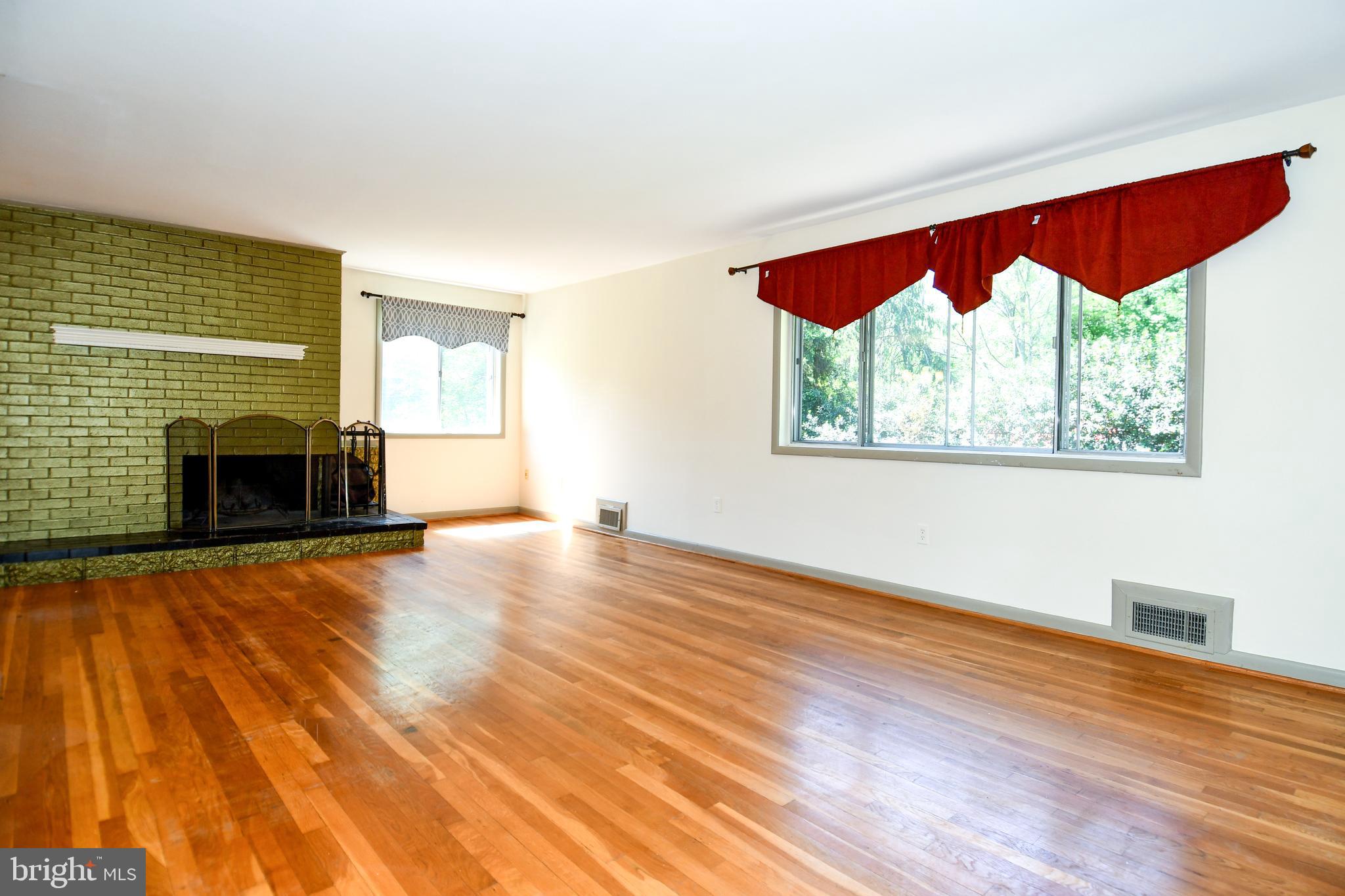 BRIANWOODS - Residential Lease