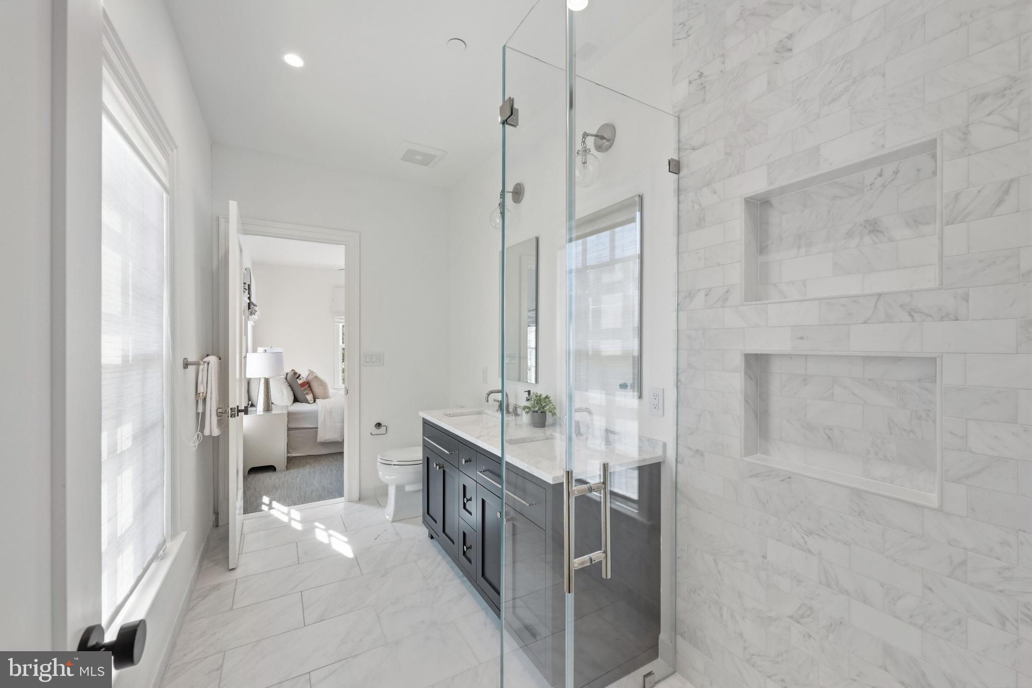 CLEVELAND PARK - Residential