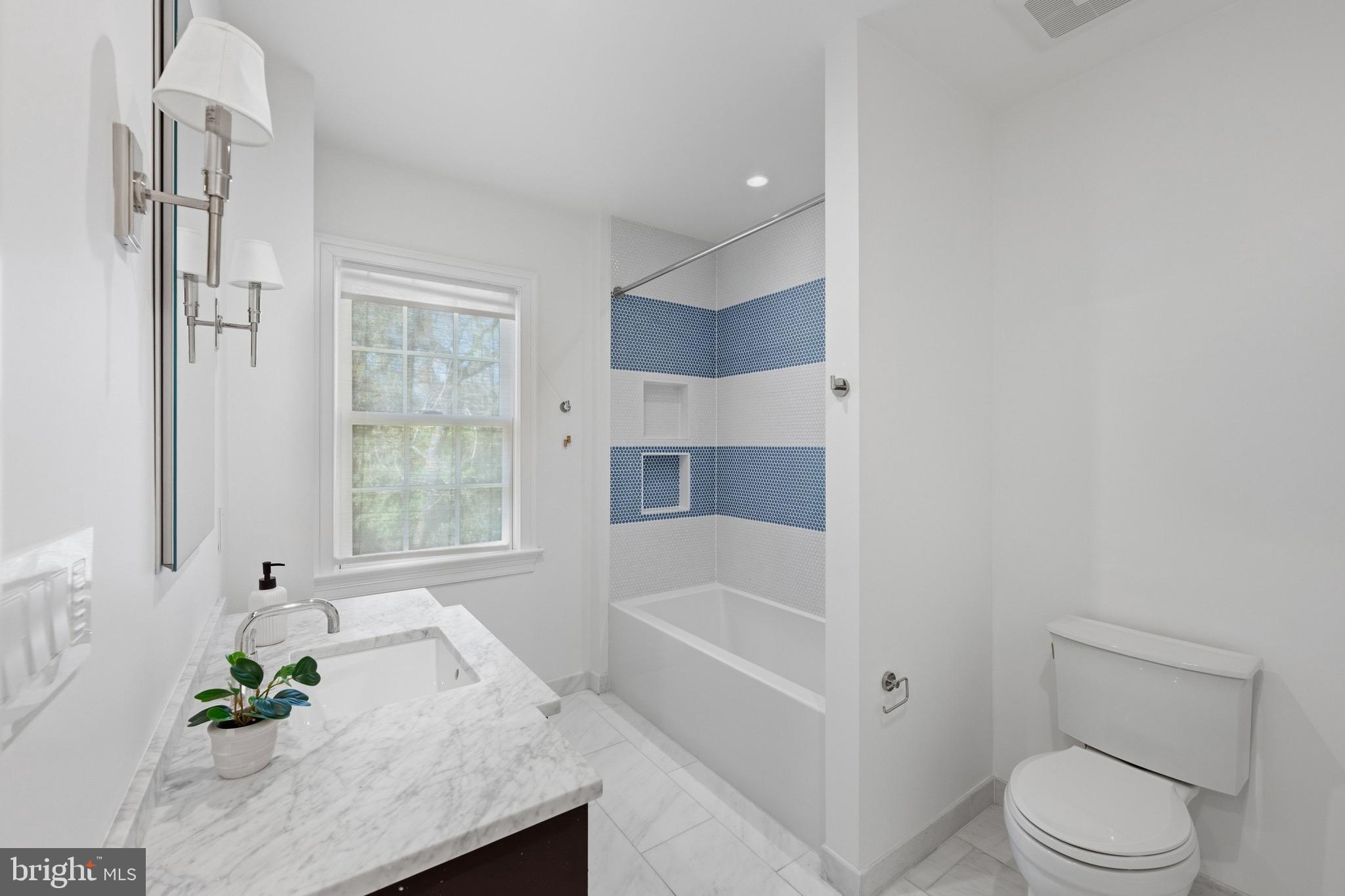 CLEVELAND PARK - Residential