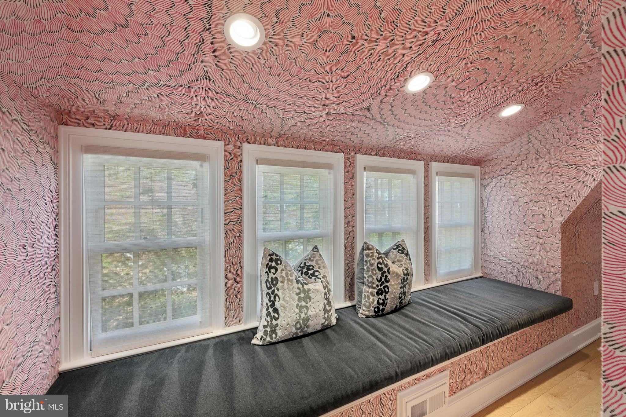 CLEVELAND PARK - Residential