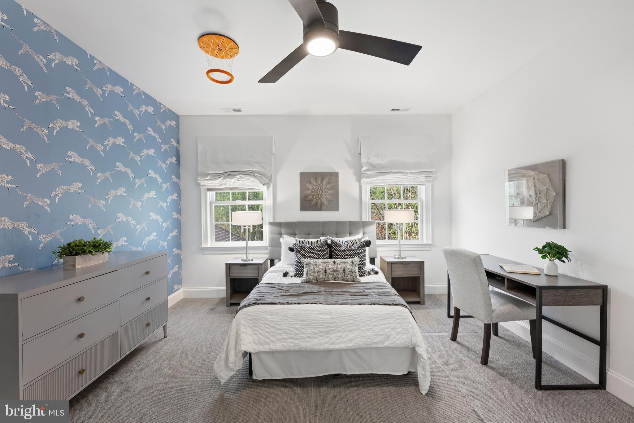 CLEVELAND PARK - Residential