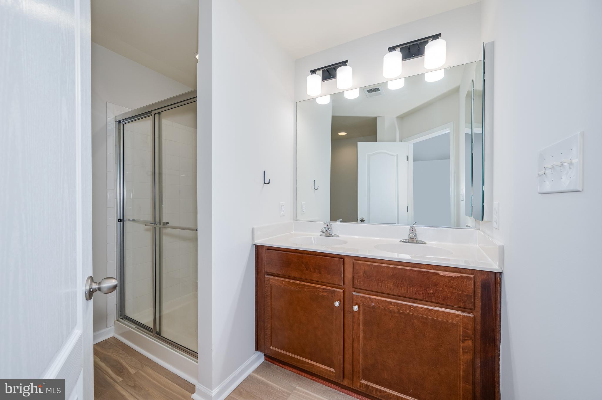 KENSINGTON TERRACE - Residential