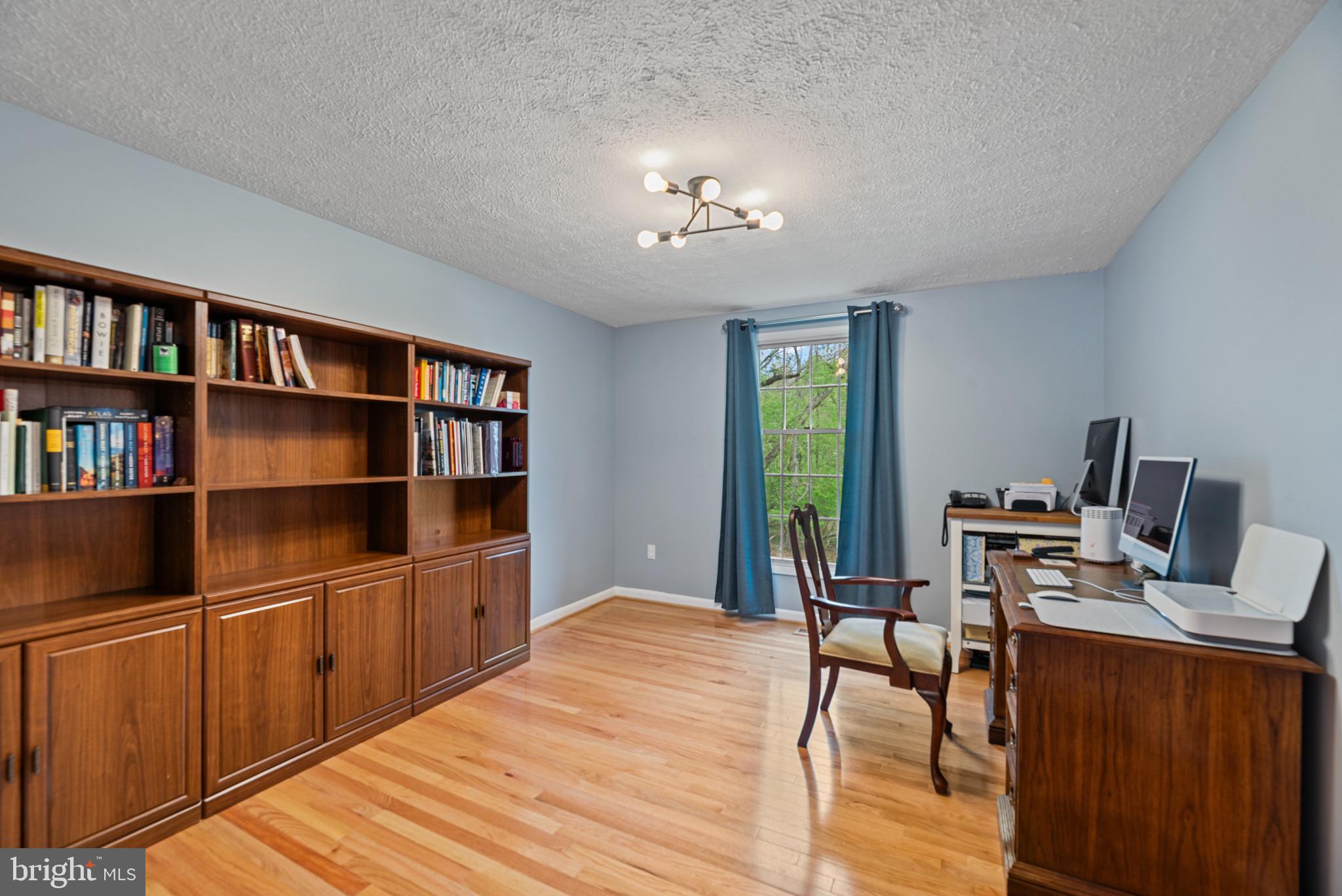 VILLAGE OF OWEN BROWN - Residential