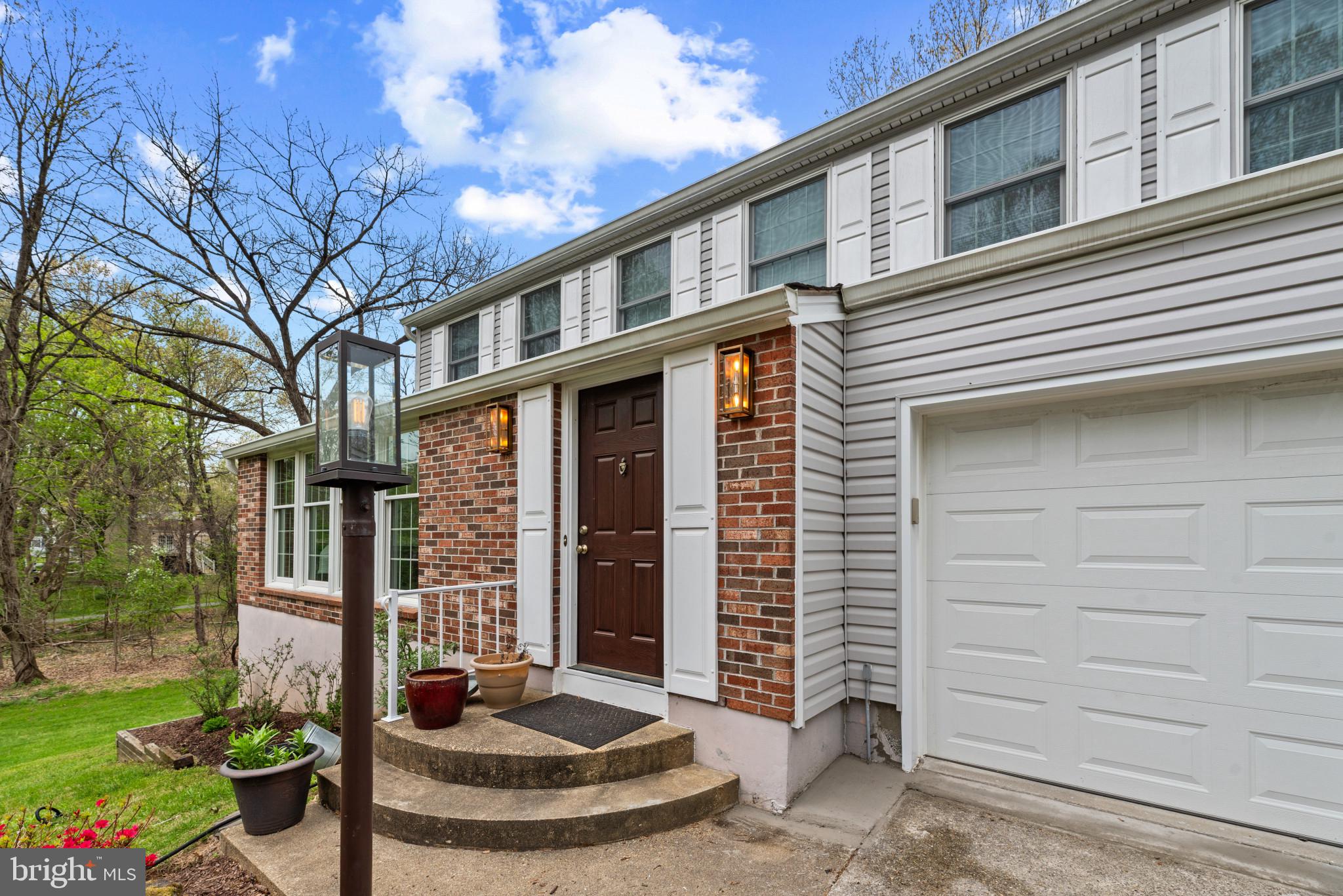 VILLAGE OF OWEN BROWN - Residential