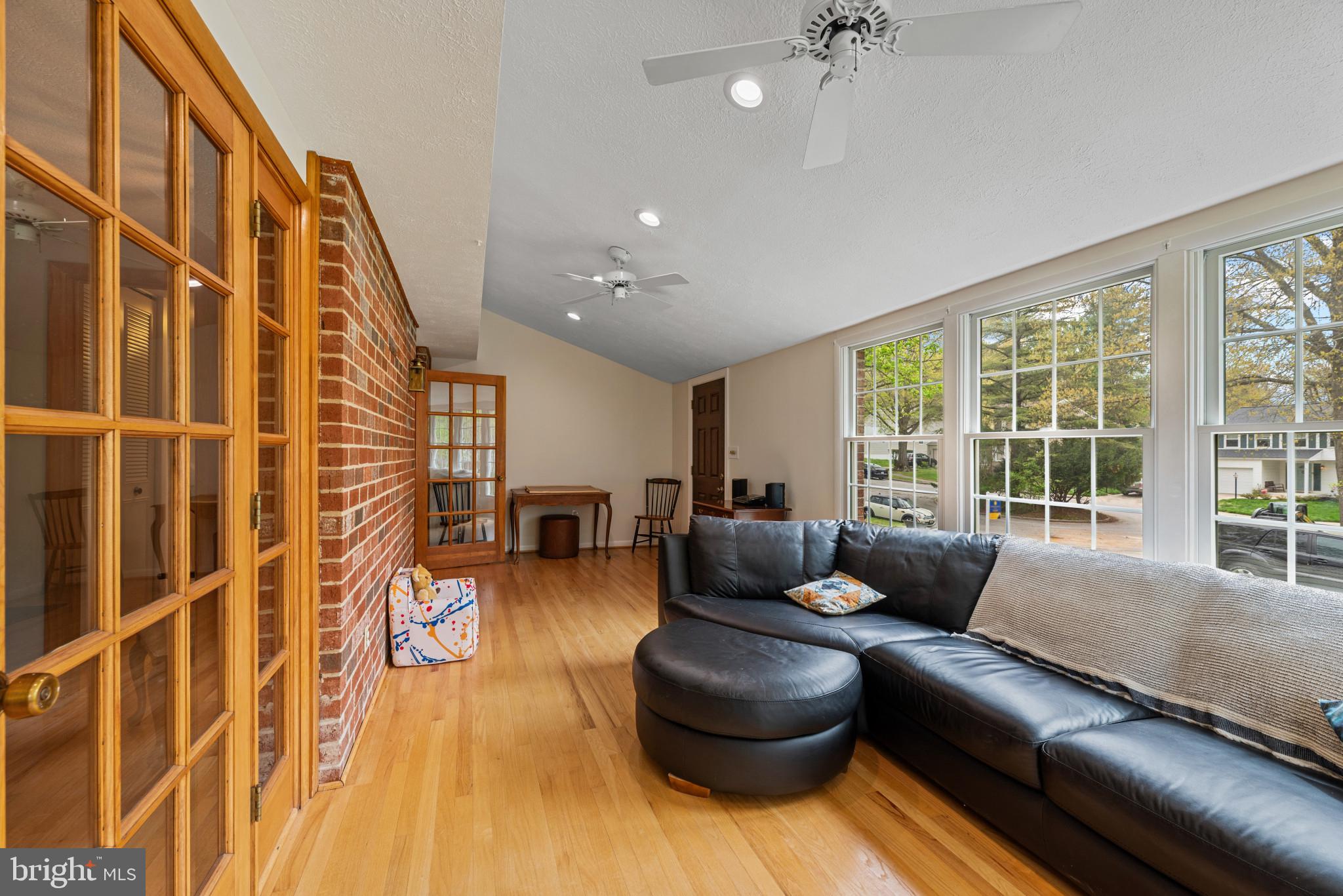 VILLAGE OF OWEN BROWN - Residential