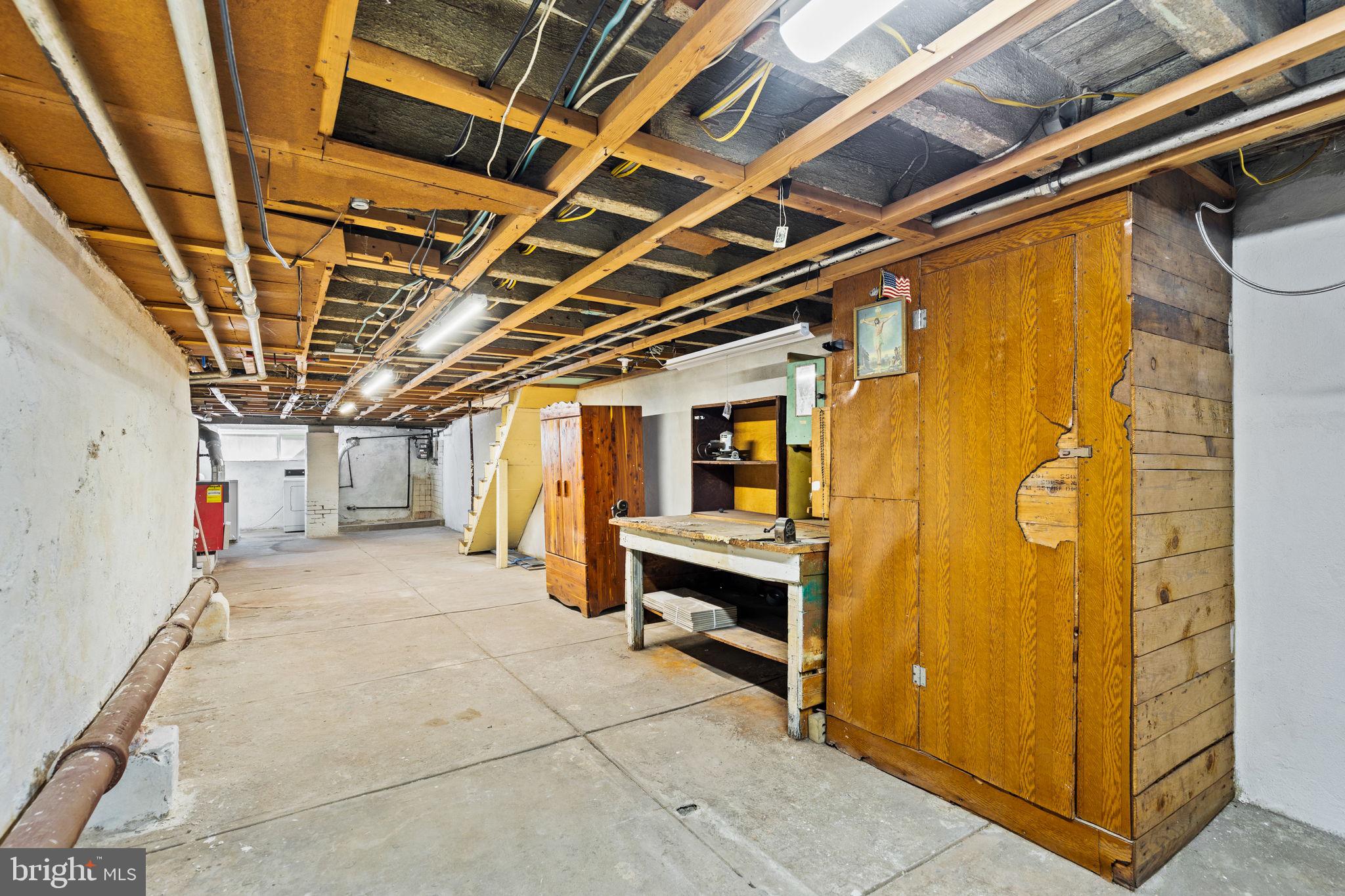 GIRARD ESTATES - Residential