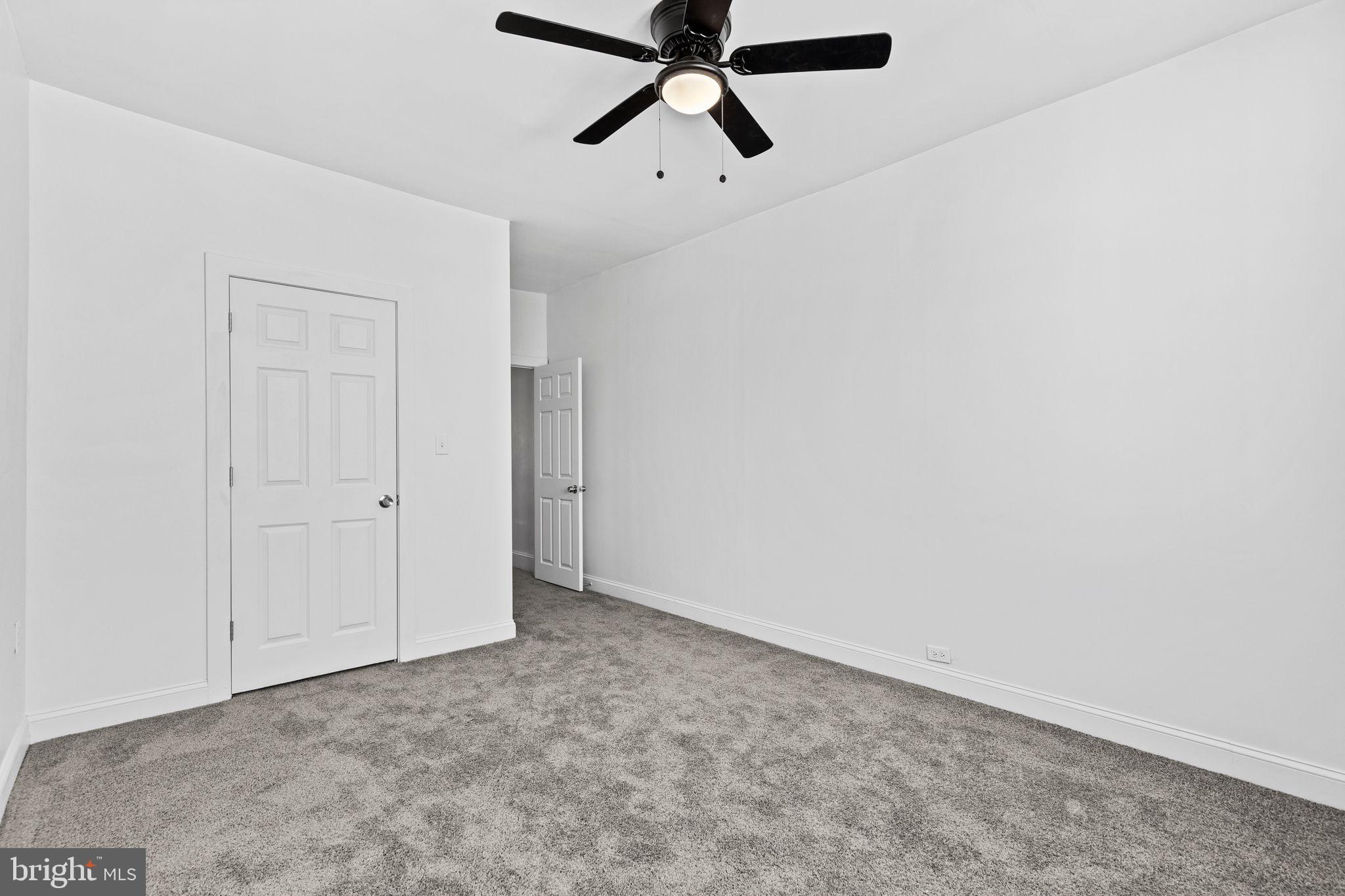 GIRARD ESTATES - Residential