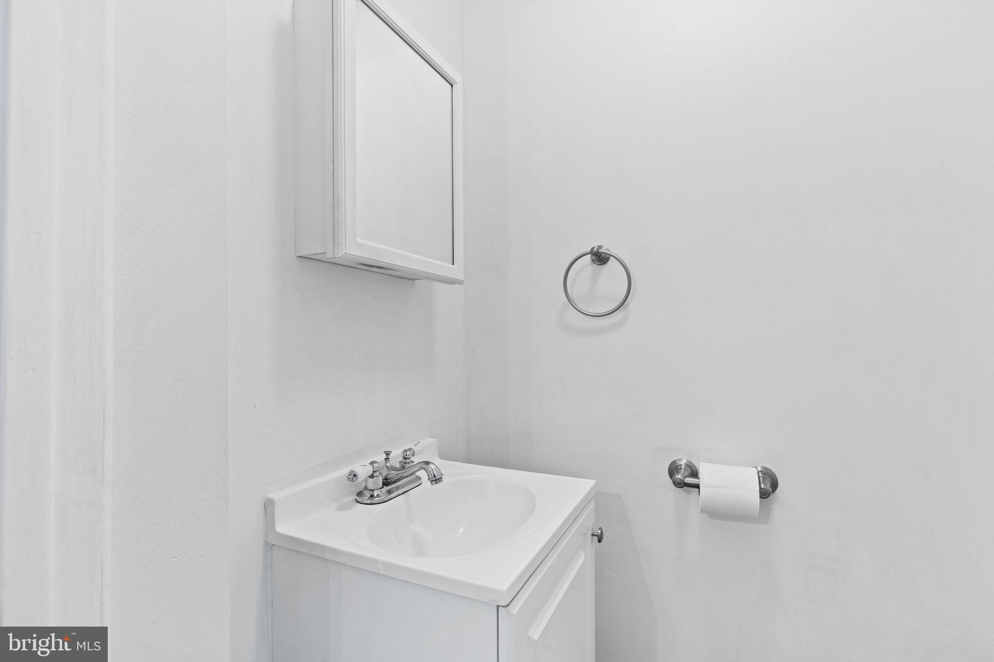 GIRARD ESTATES - Residential