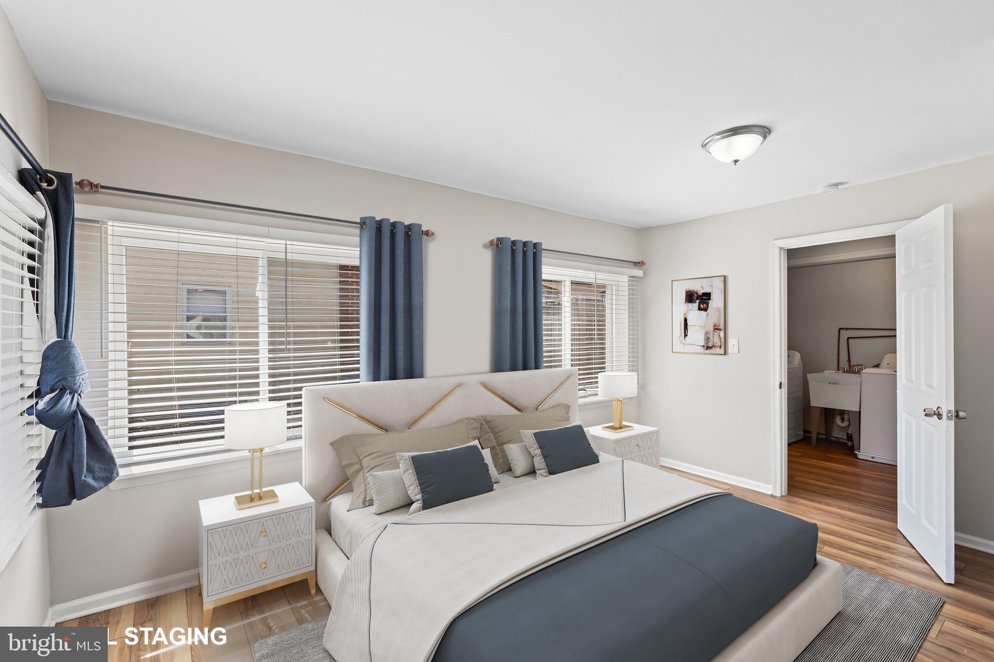 HOLLYWOOD - Residential