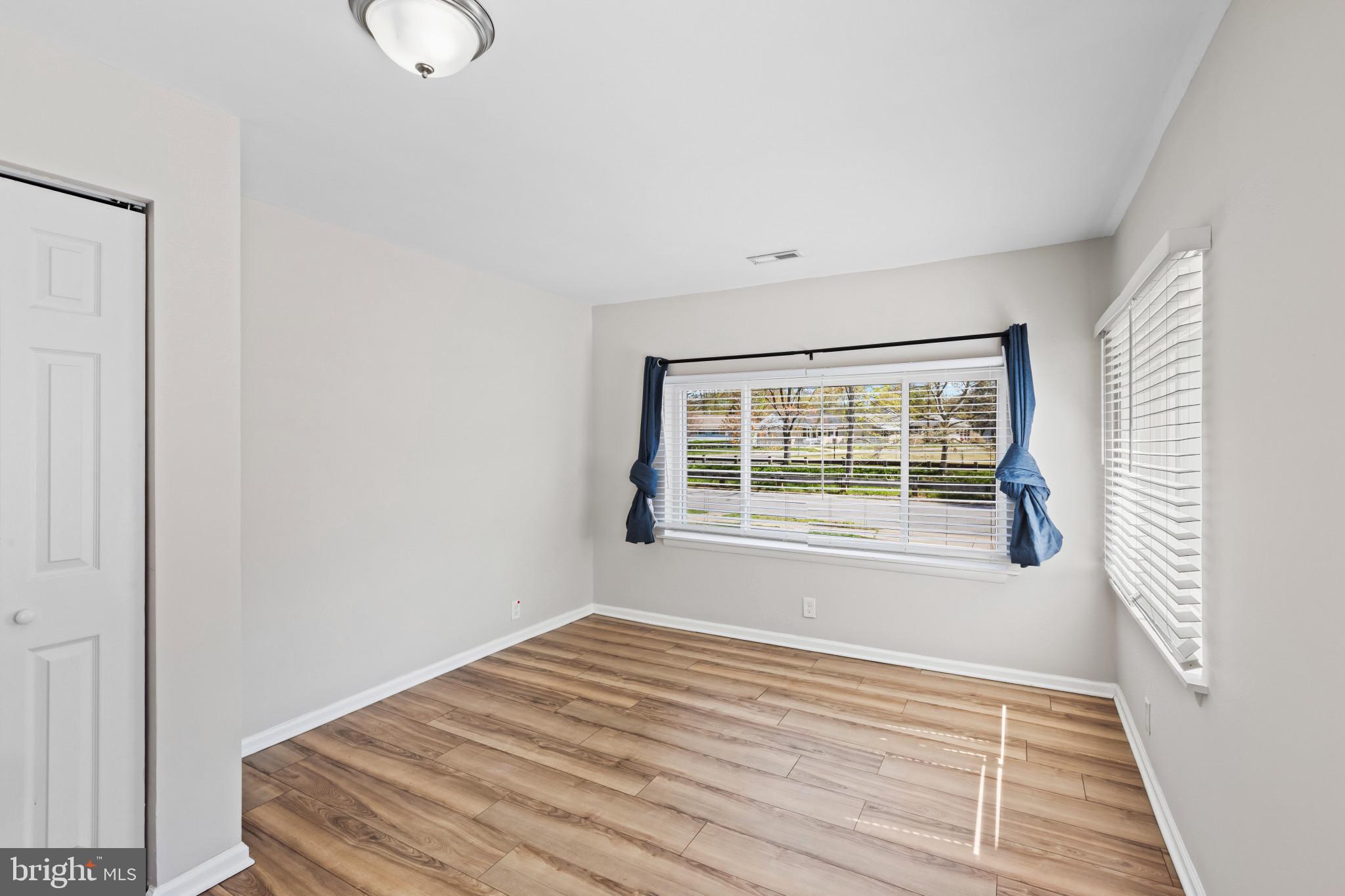 HOLLYWOOD - Residential