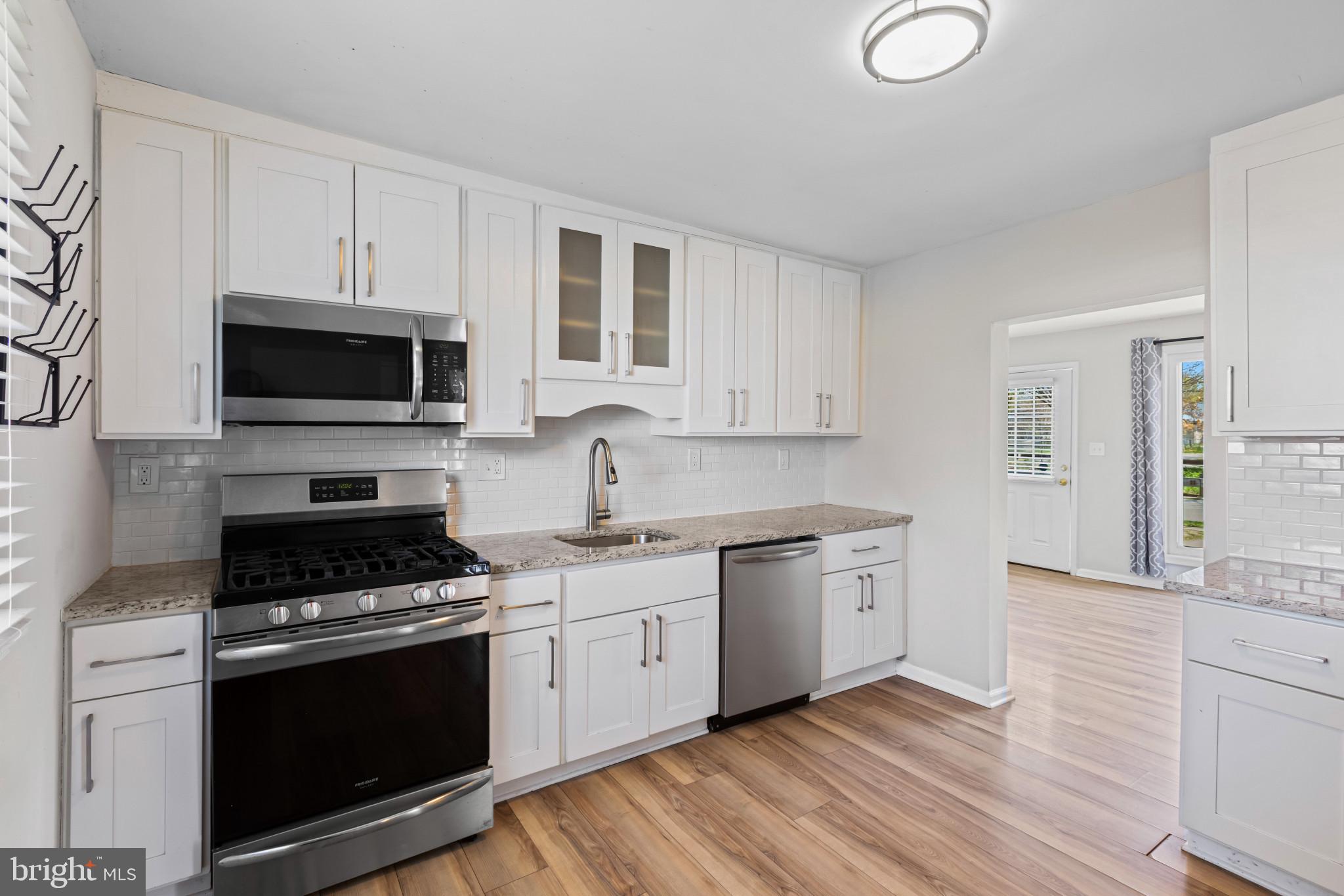 HOLLYWOOD - Residential