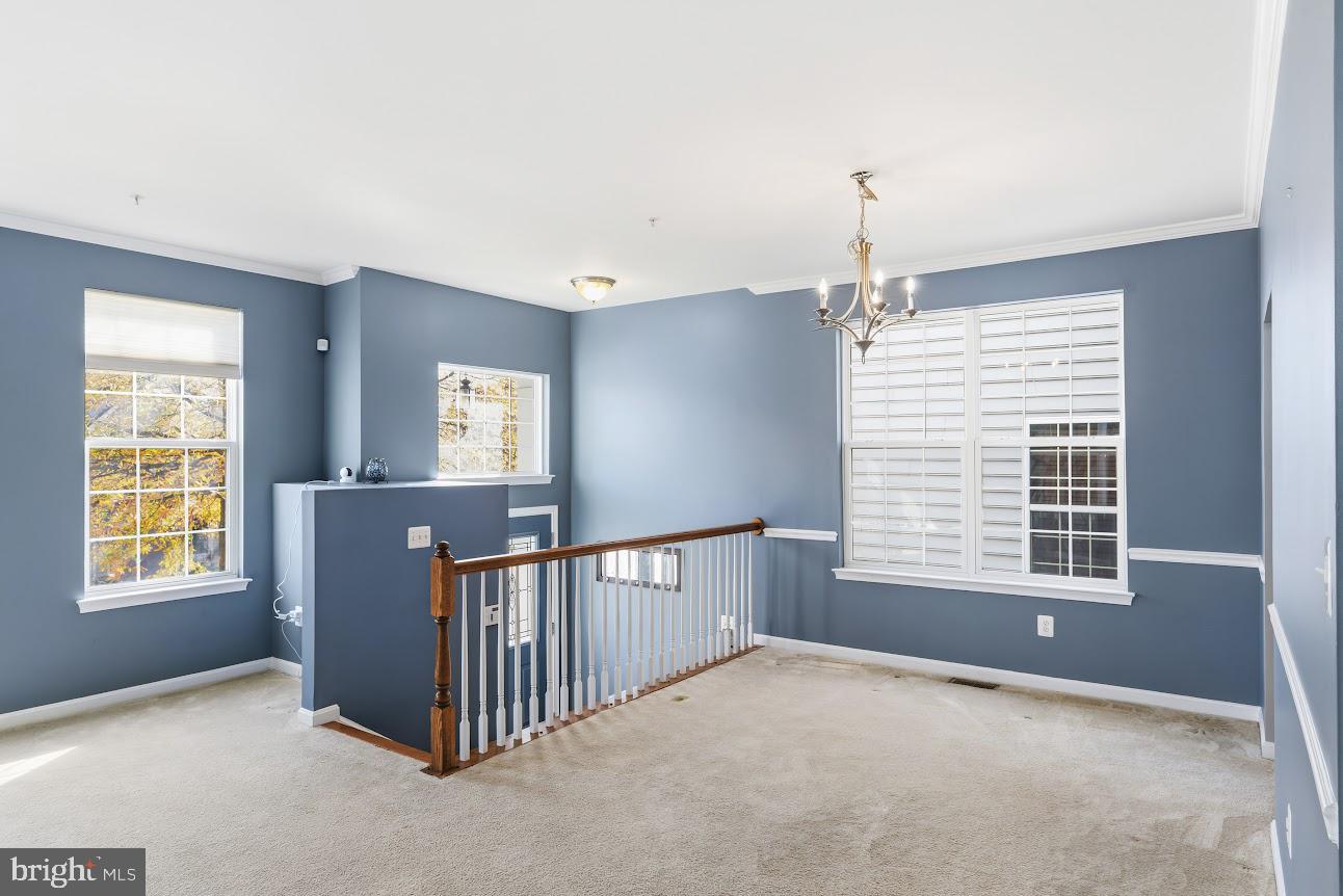 EAGLES POINTE - Residential