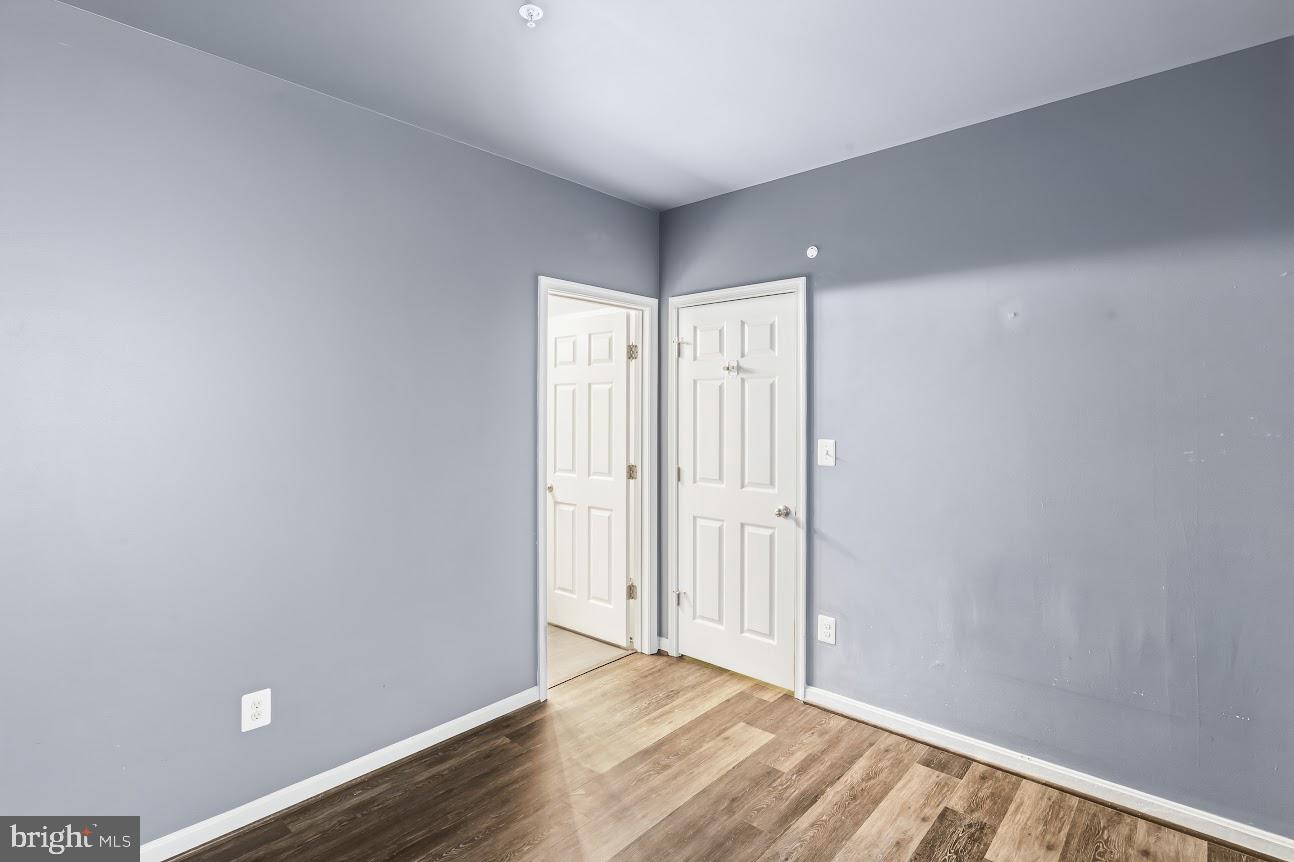 EAGLES POINTE - Residential