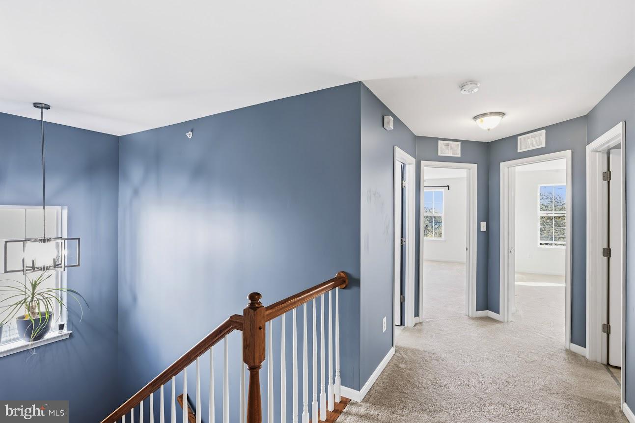 EAGLES POINTE - Residential