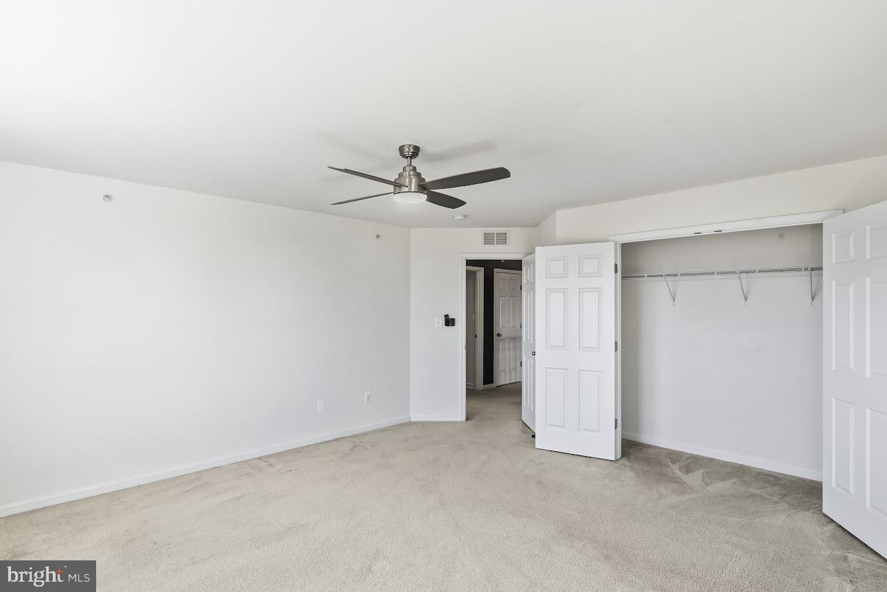 EAGLES POINTE - Residential