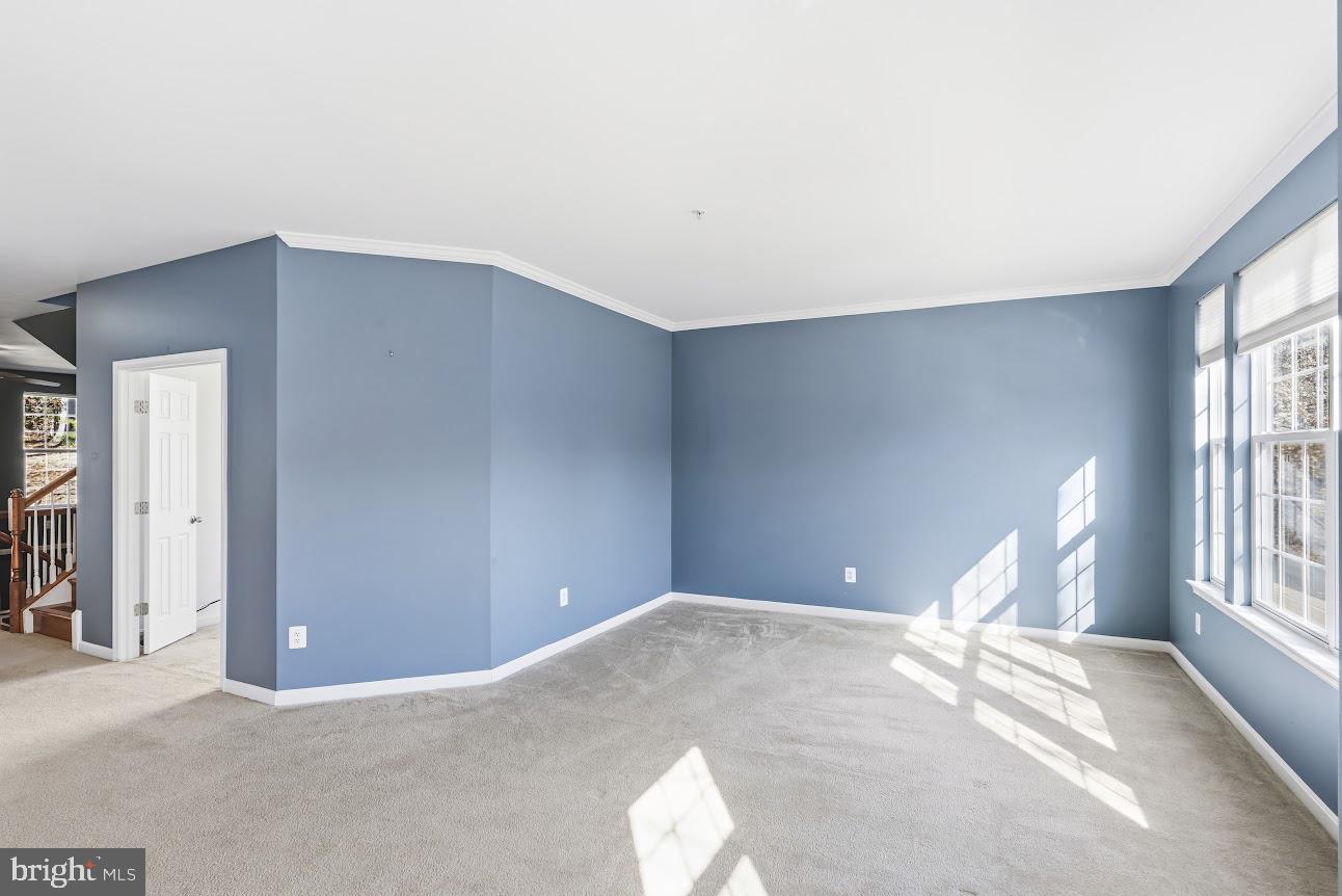 EAGLES POINTE - Residential