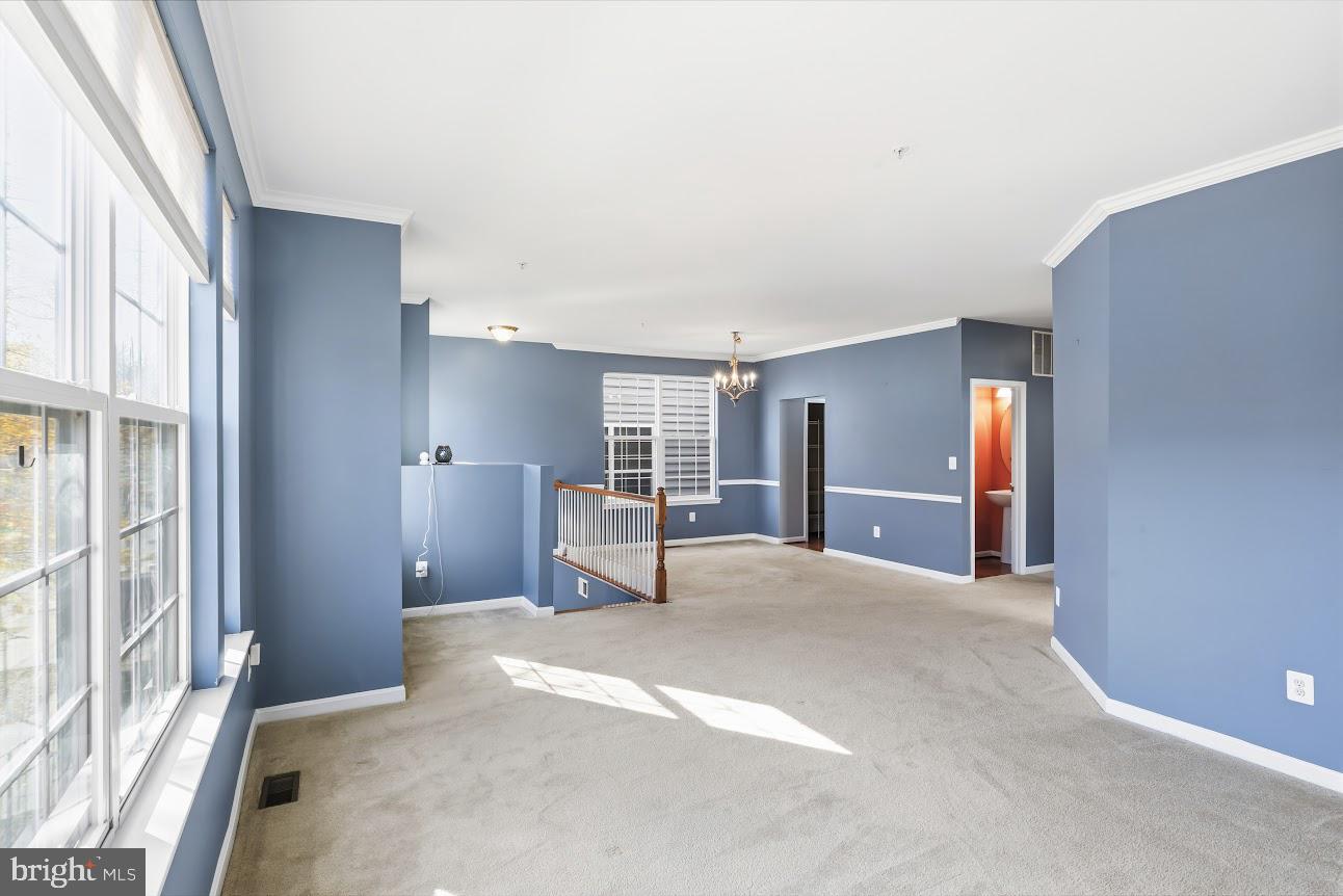 EAGLES POINTE - Residential