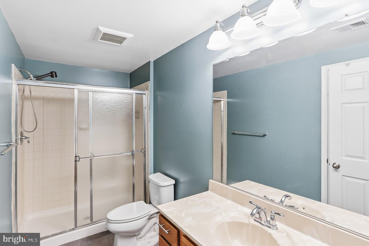 EAGLES POINTE - Residential