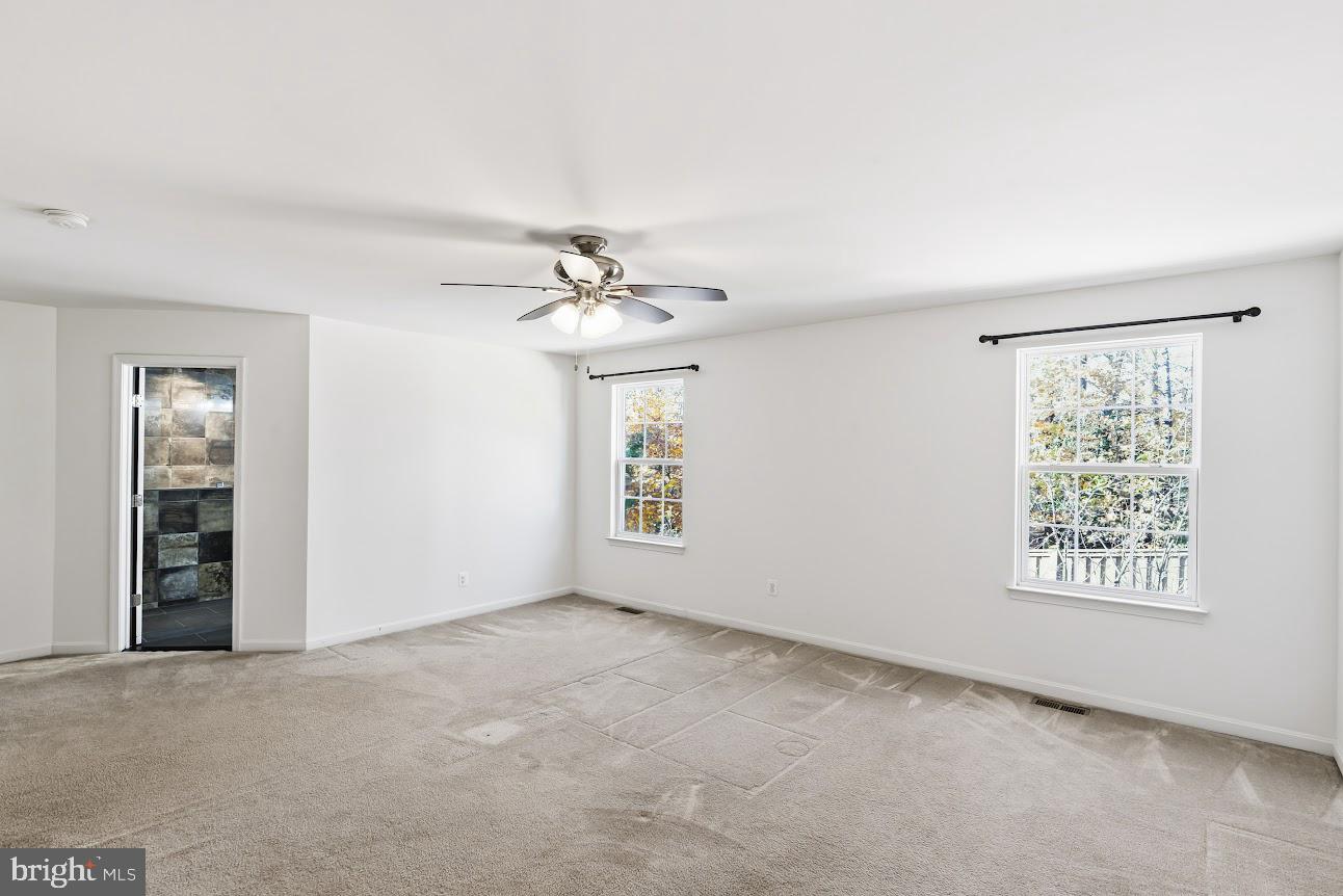 EAGLES POINTE - Residential