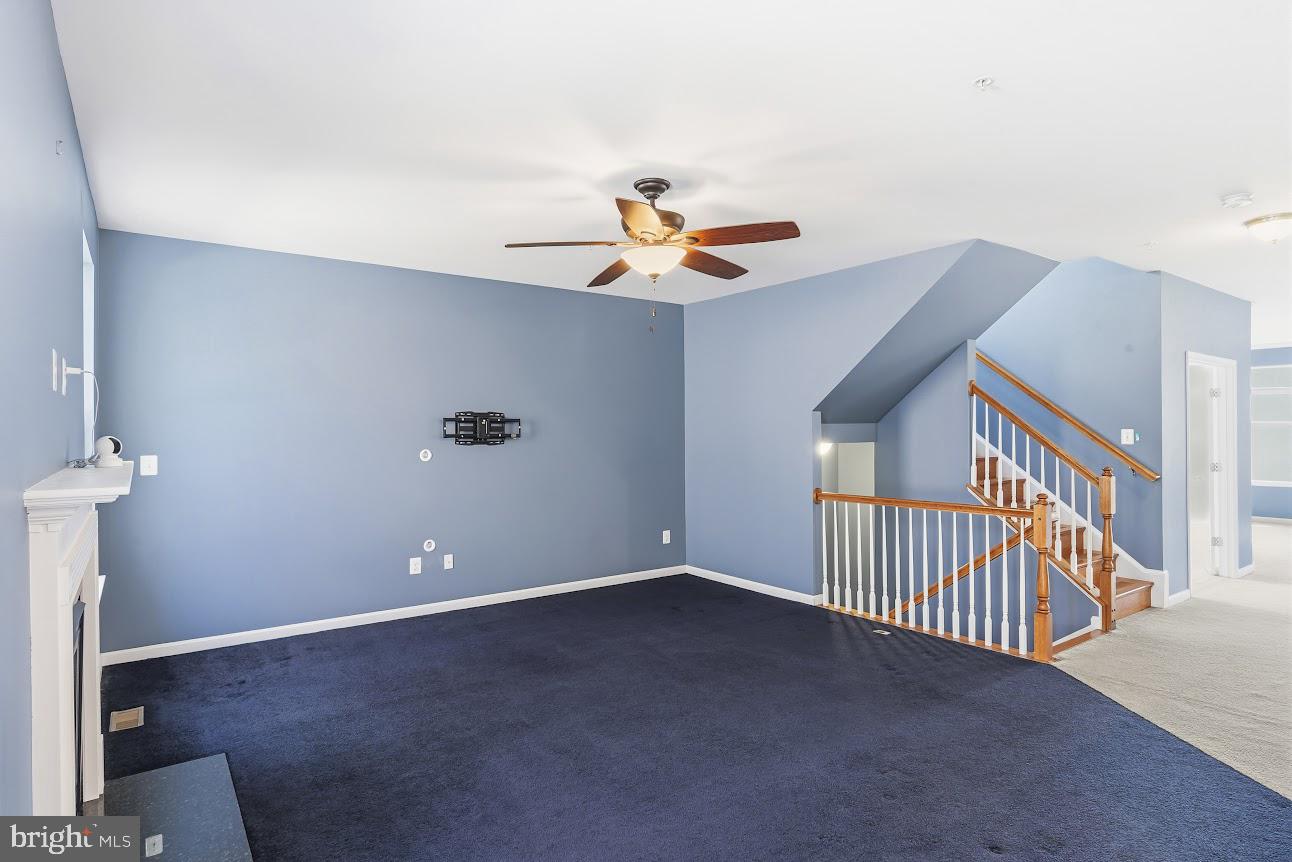 EAGLES POINTE - Residential