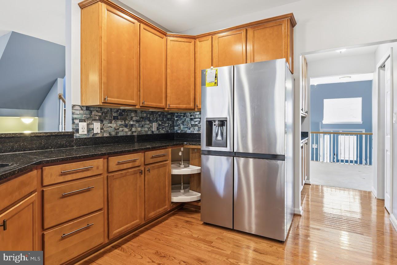 EAGLES POINTE - Residential