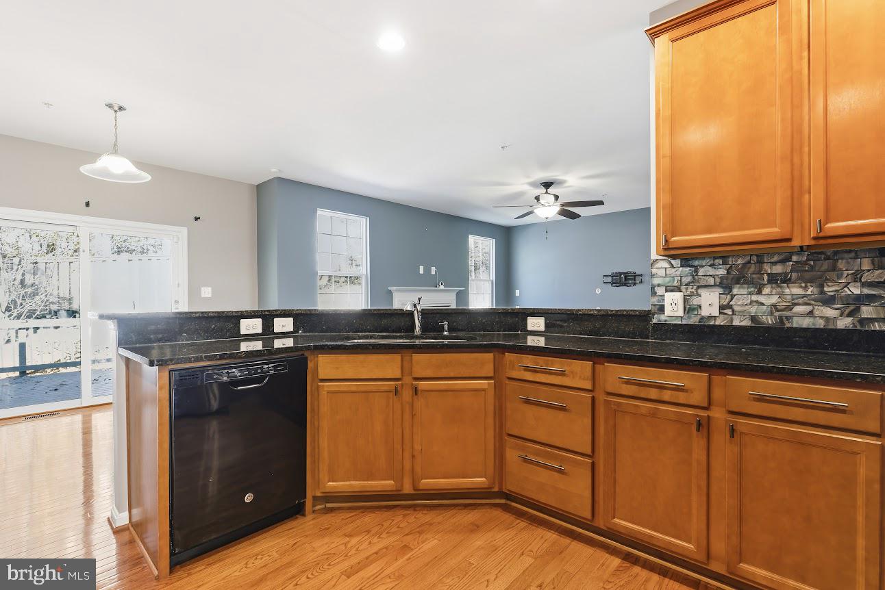 EAGLES POINTE - Residential