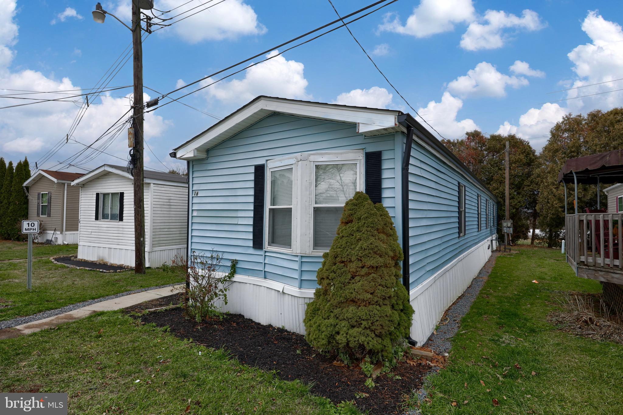 16 HIGHLAND COURT ROAD