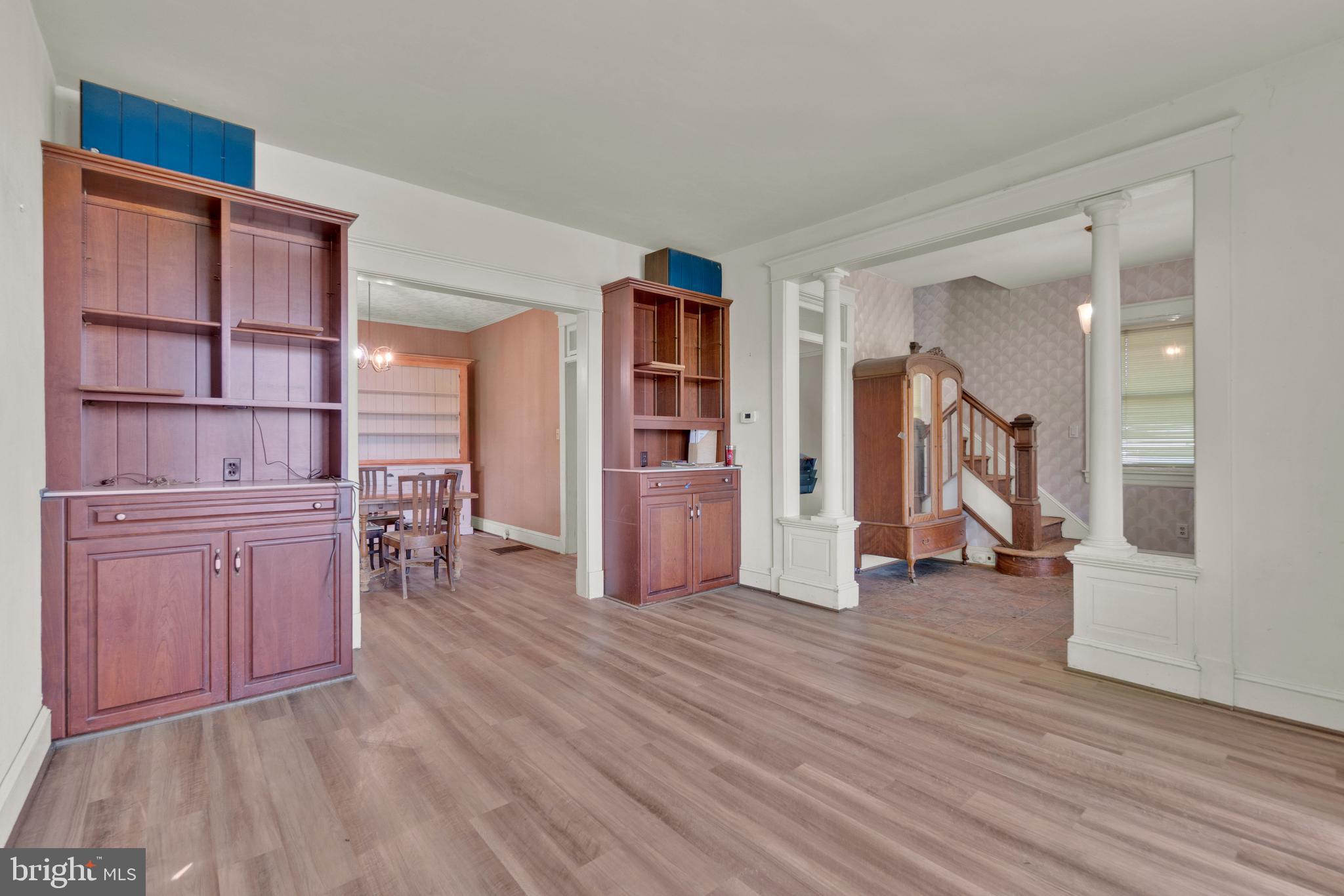 WOODLAWN PARK - Residential