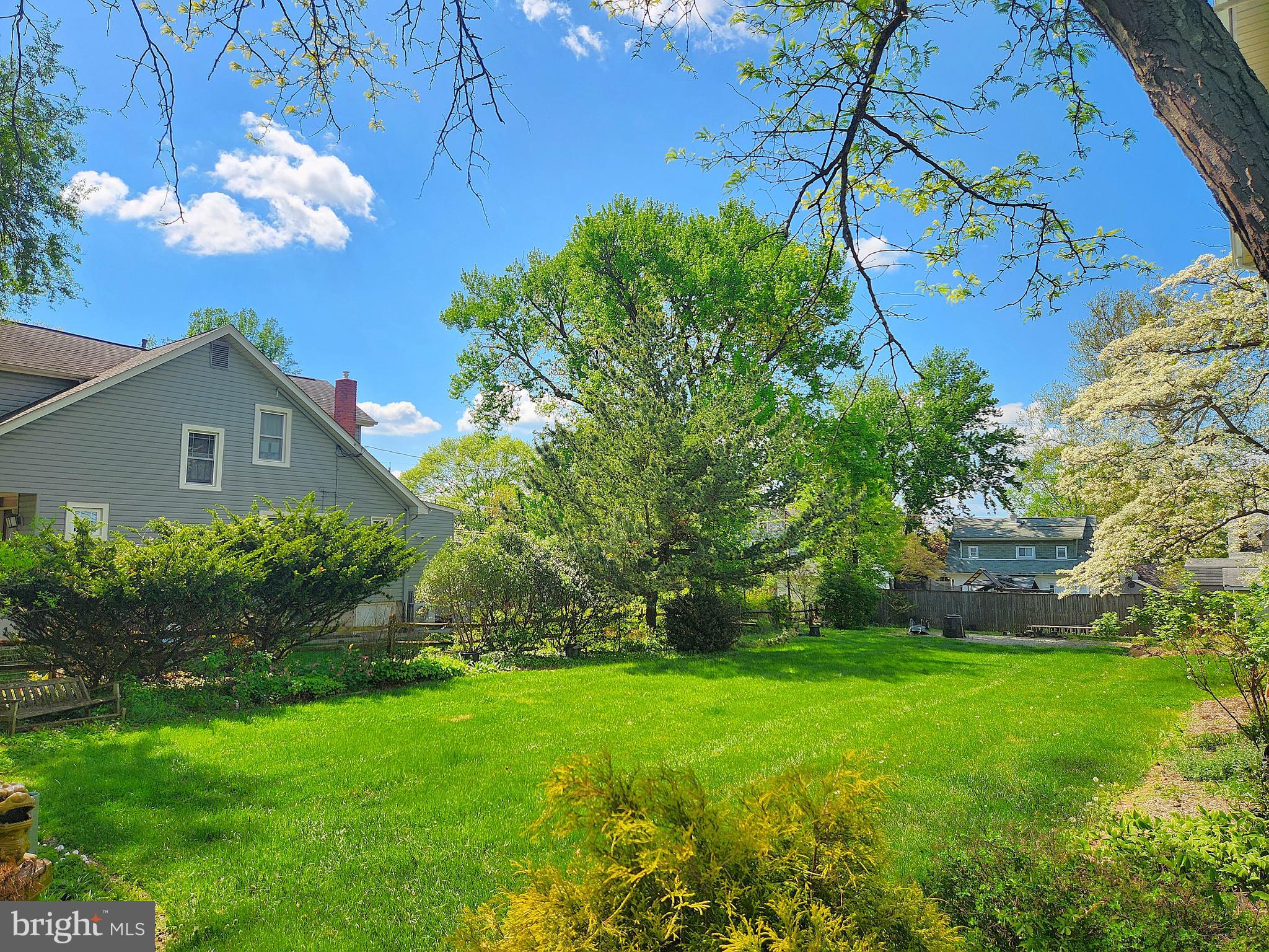 WOODLAWN PARK - Residential