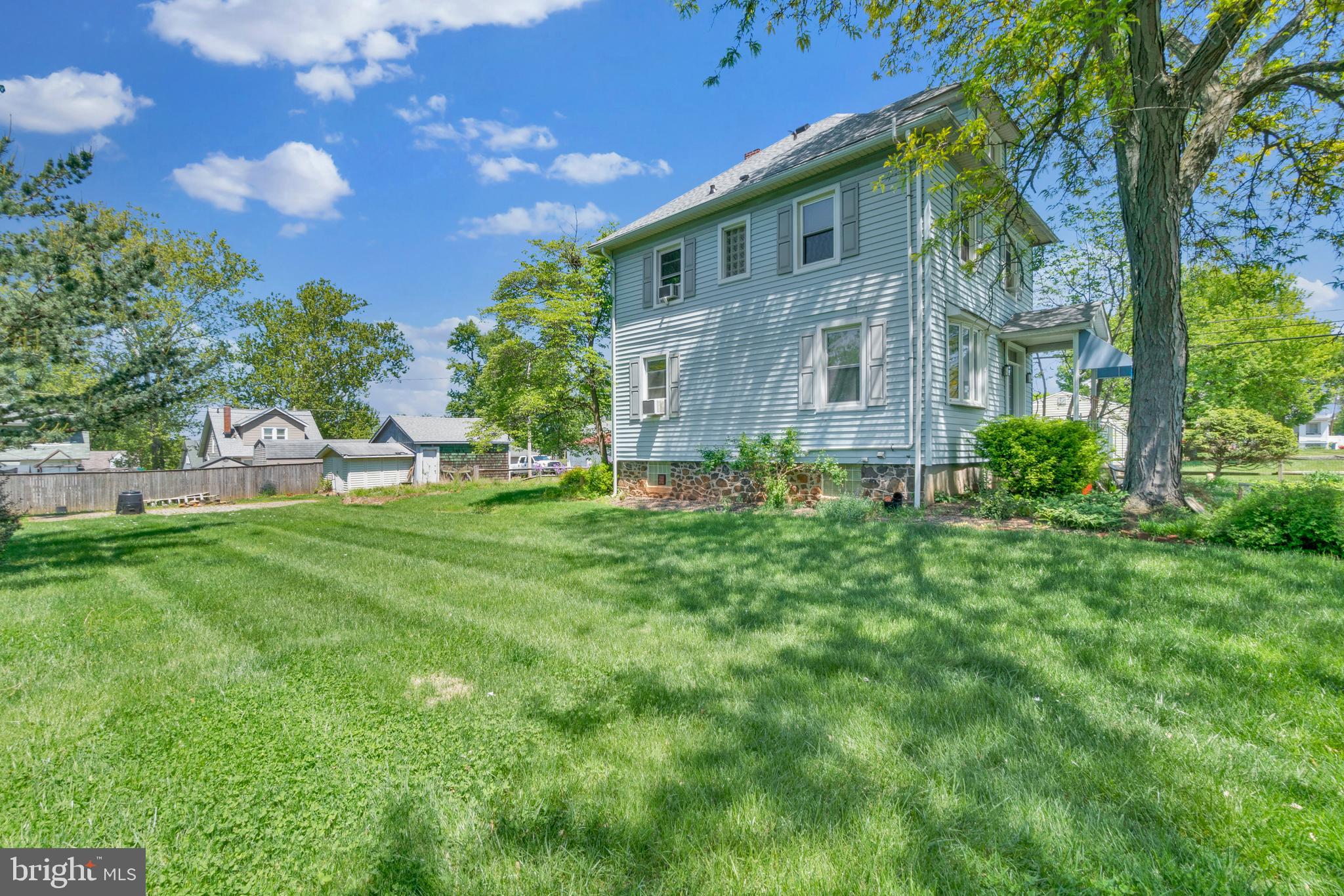 WOODLAWN PARK - Residential