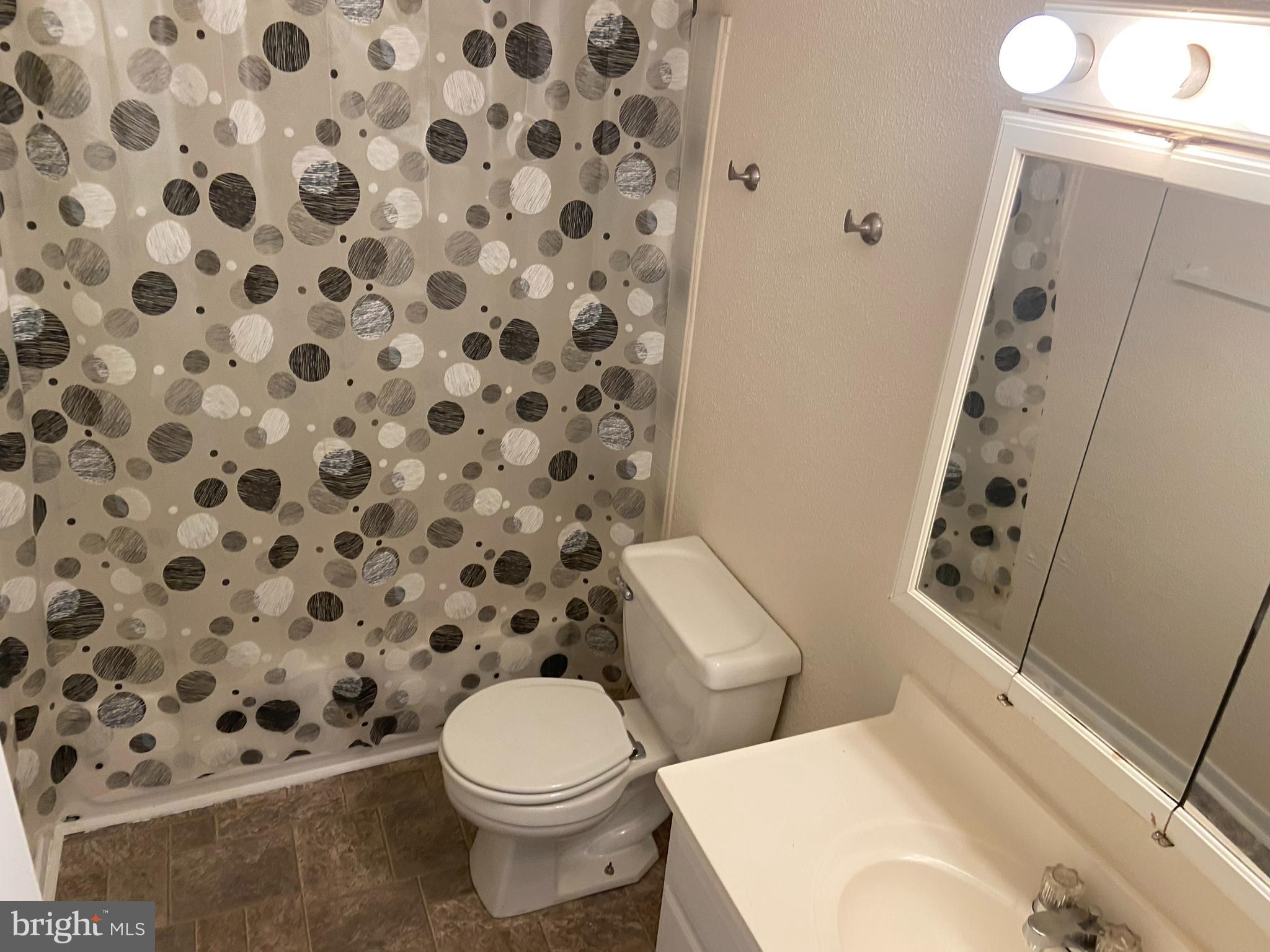 HERITAGE HILL CONDO - Residential