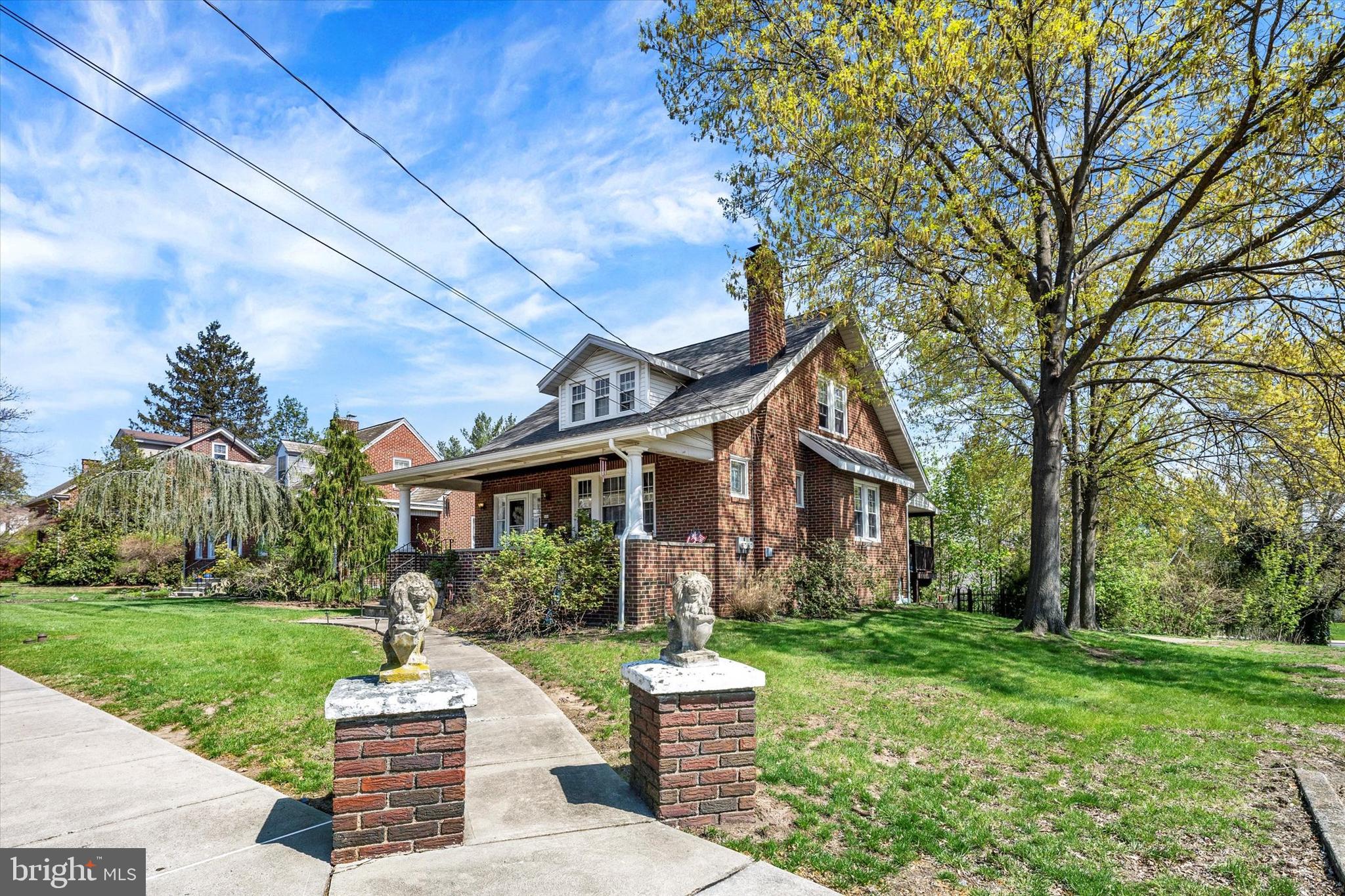 830 N FRANKLIN STREET
