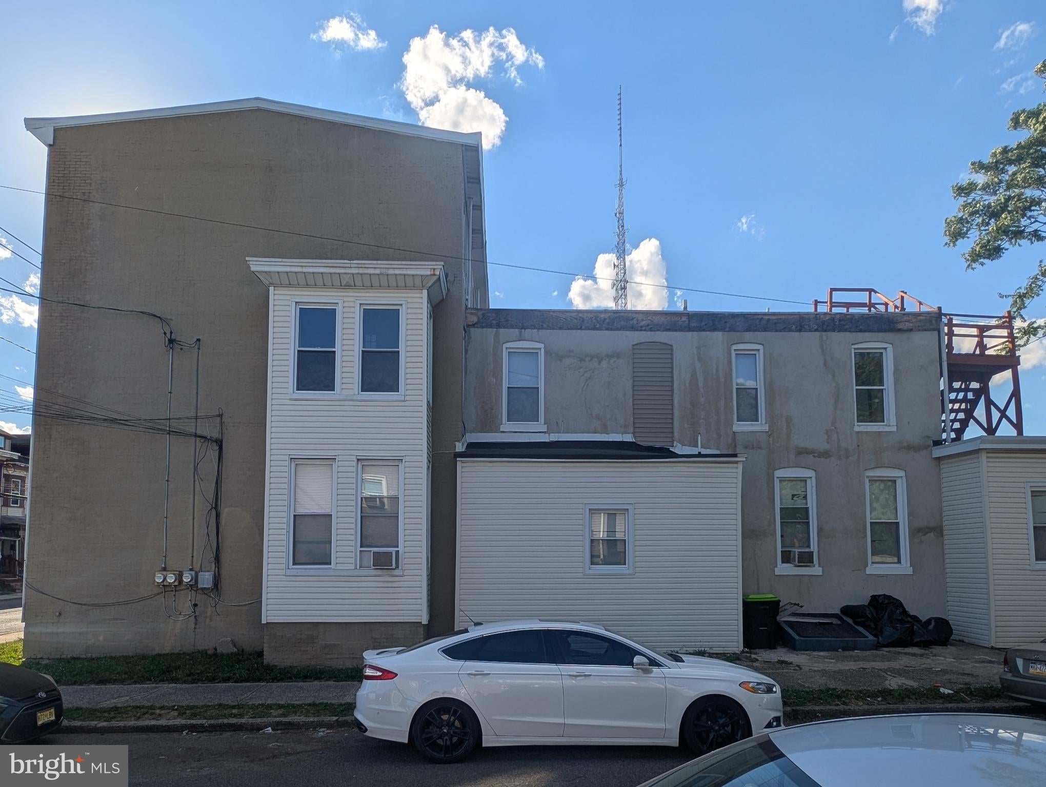 188 W INGHAM