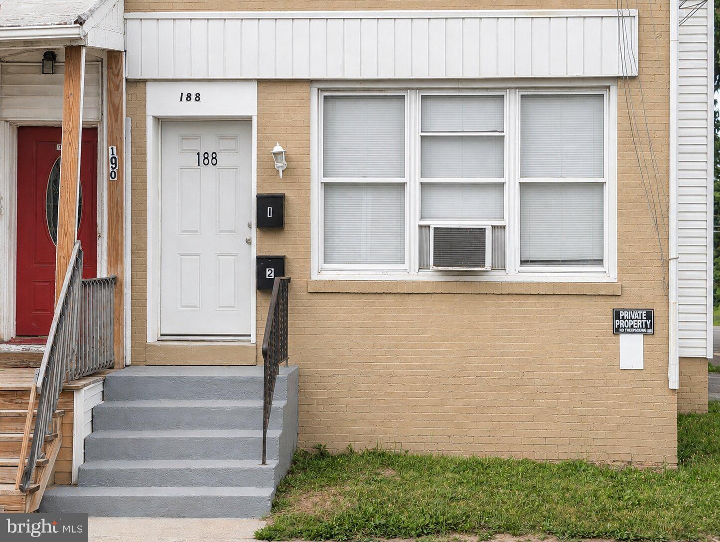 188 W INGHAM
