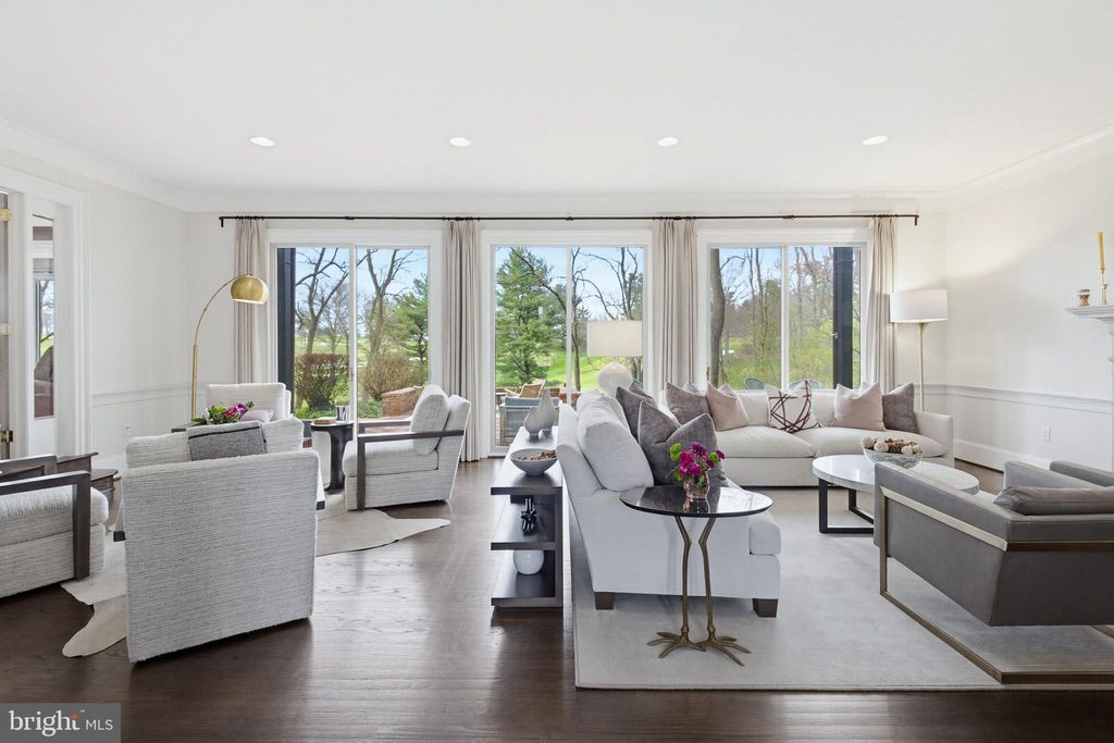 Photo of 195 Eshelman Road, LANCASTER, PA 17601 (MLS # PALA2085616)