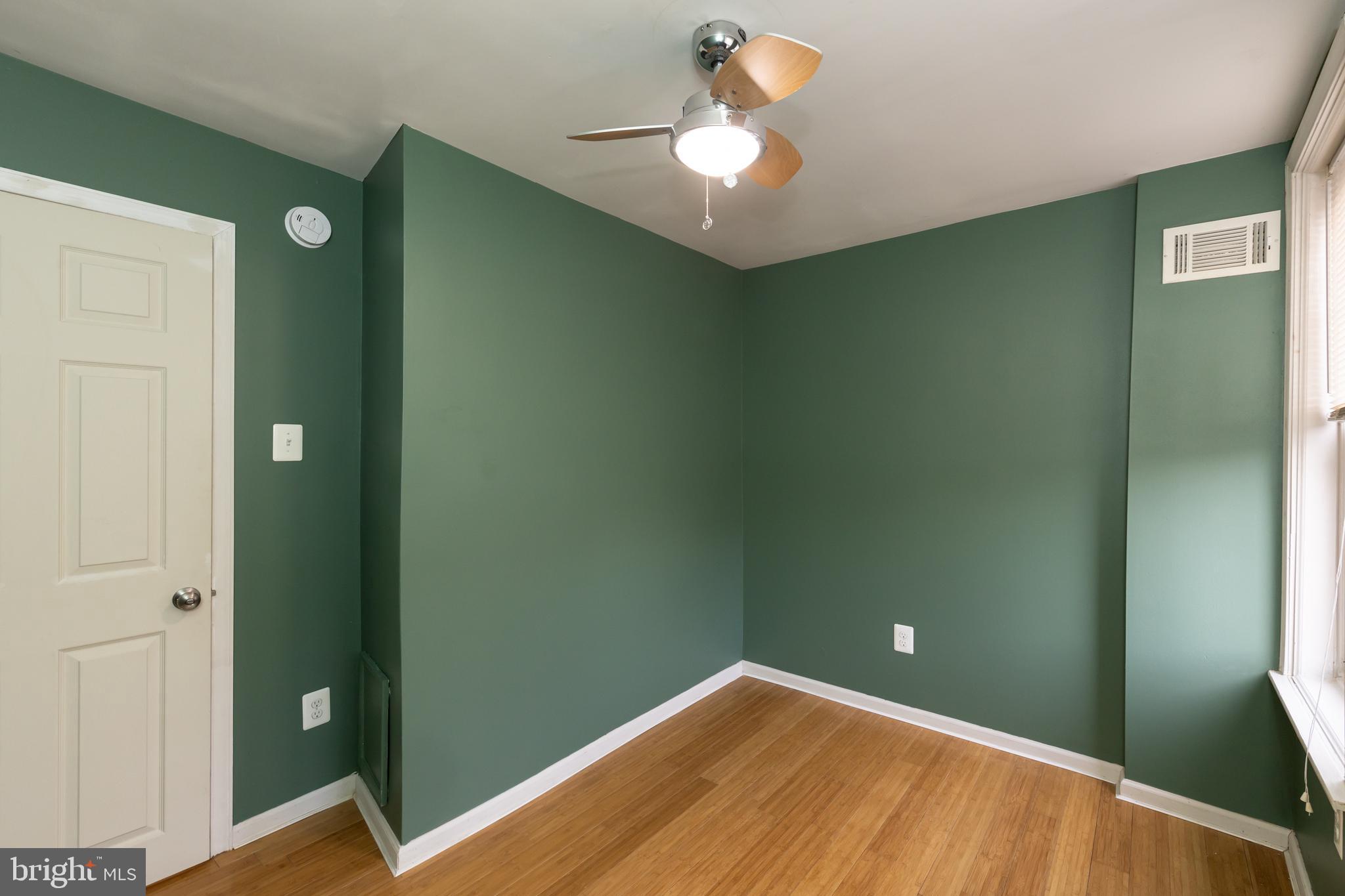 POINT BREEZE - Residential