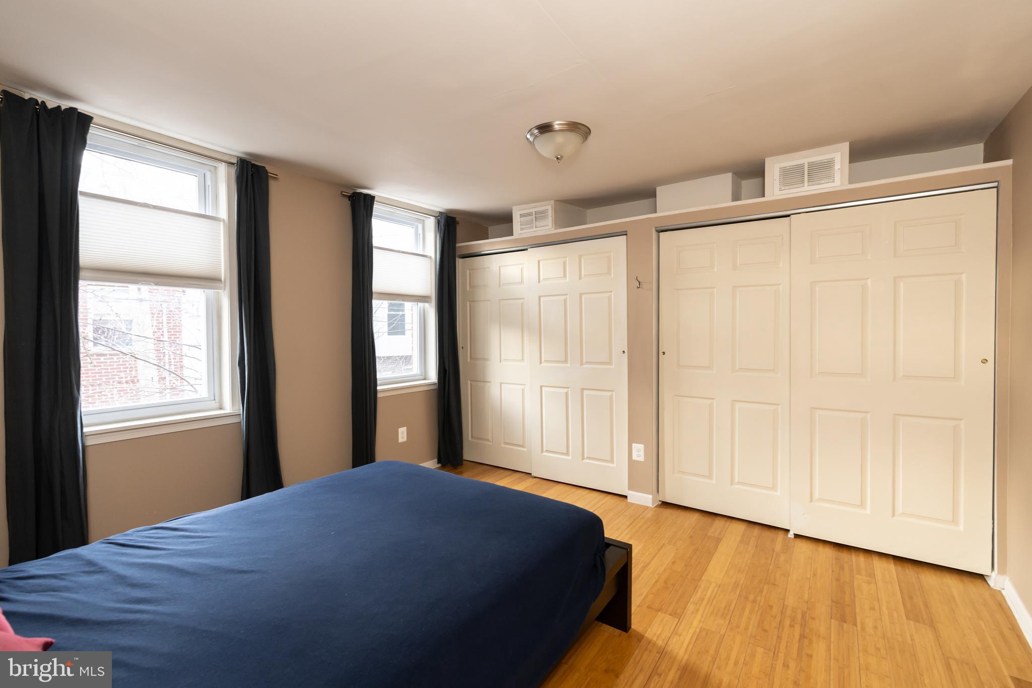 POINT BREEZE - Residential