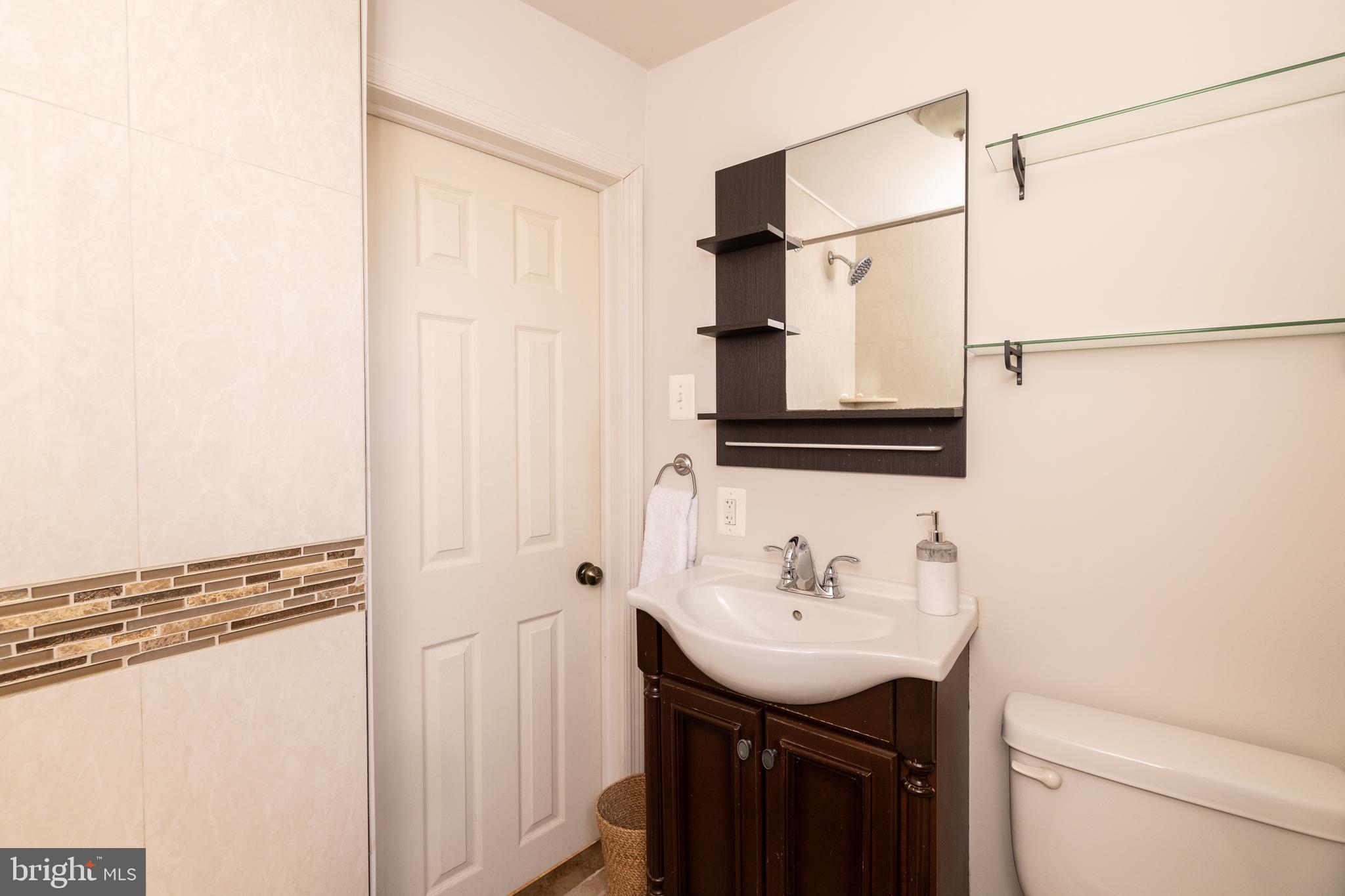 POINT BREEZE - Residential