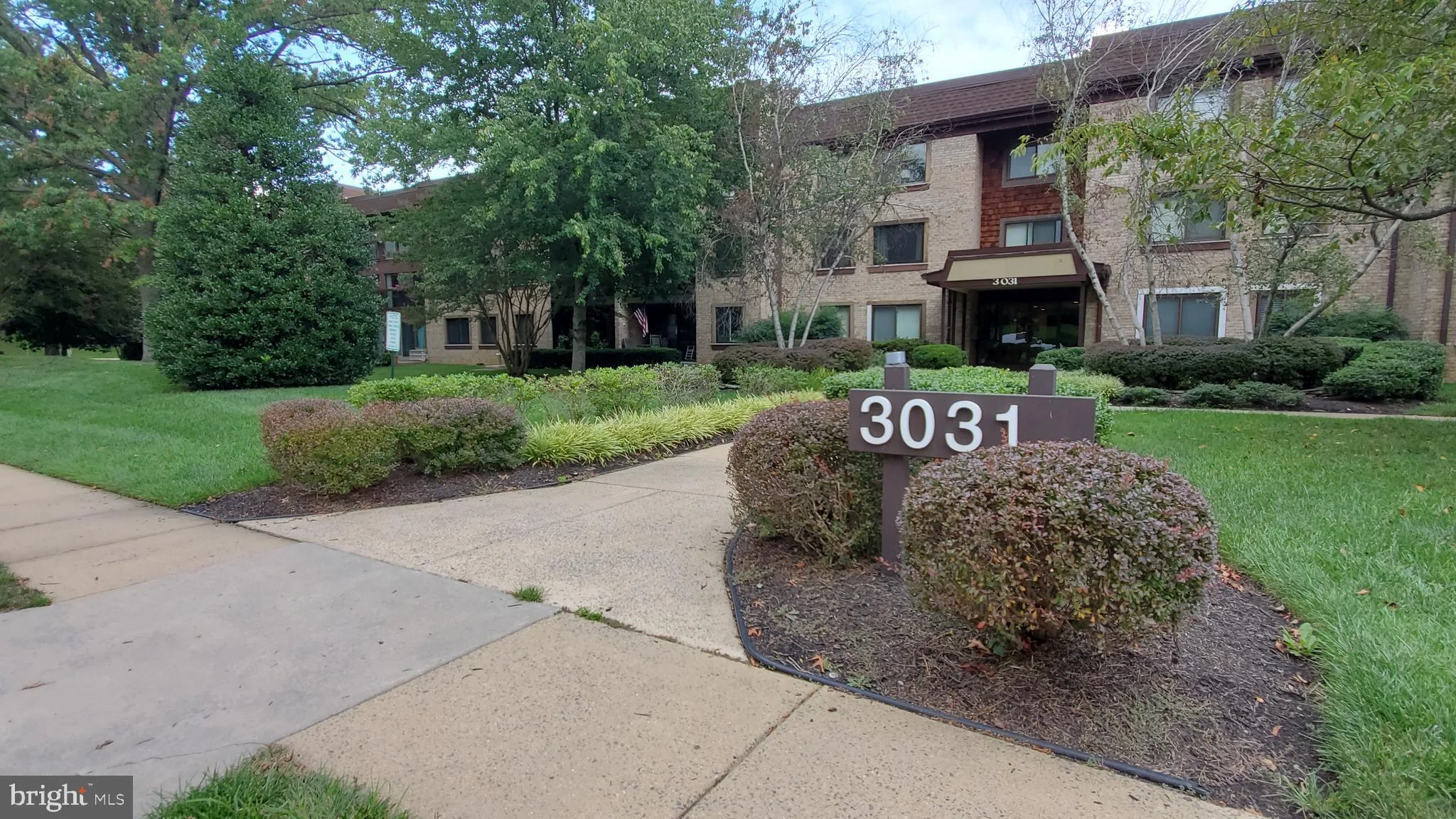 3031 Borge St Unit 311, Oakton, VA 22124